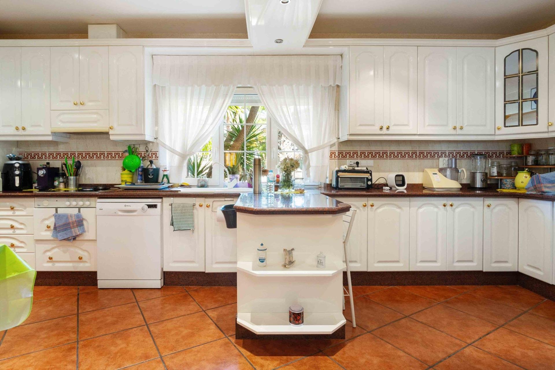 Resale - Villa -
Orihuela Costa - Cabo Roig
