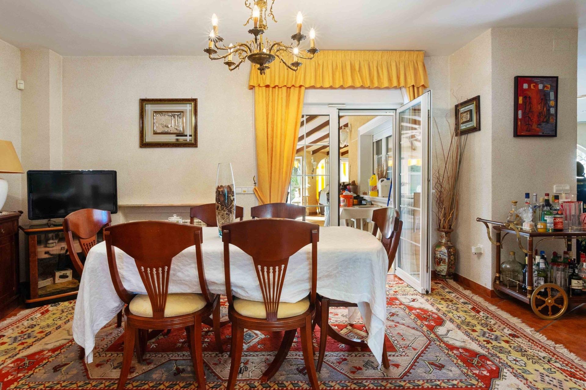 Resale - Villa -
Orihuela Costa - Cabo Roig