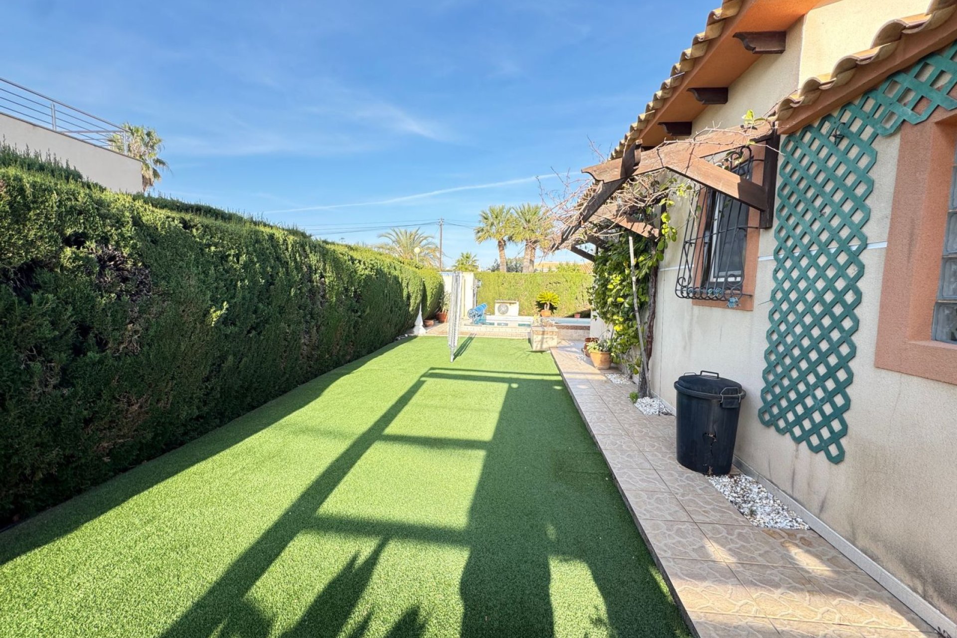 Resale - Villa -
Orihuela Costa - Cabo Roig