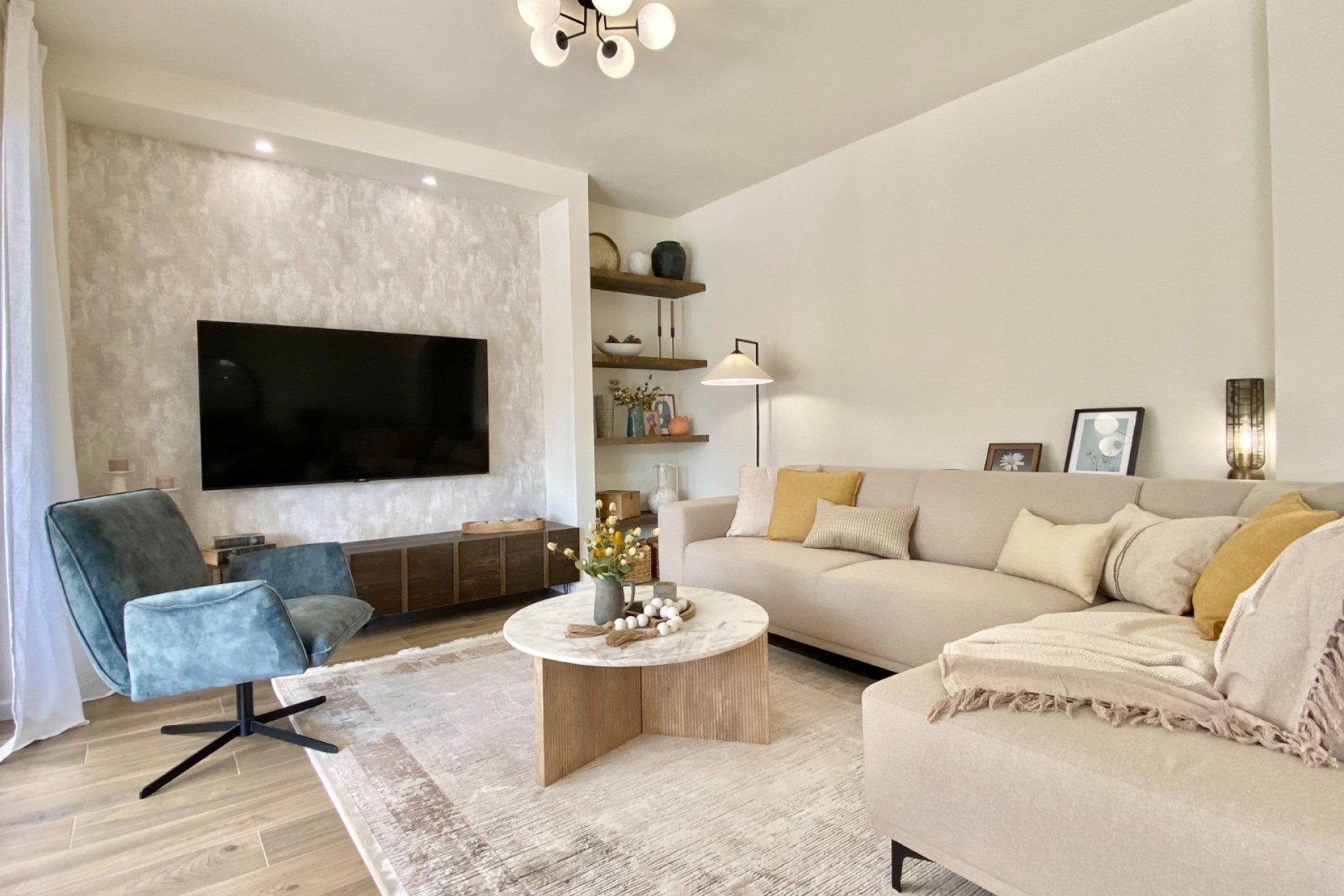 Resale - Villa -
Orihuela Costa - Cabo Roig