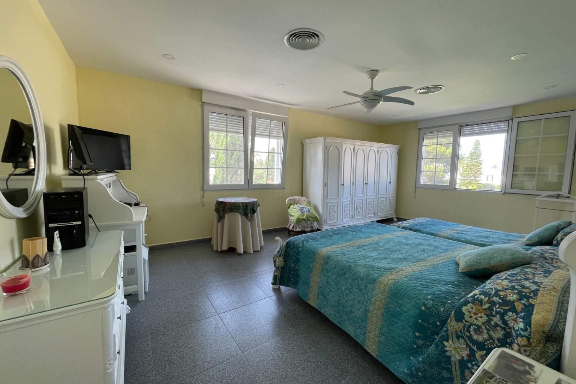 Resale - Villa -
Orihuela Costa - Cabo Roig