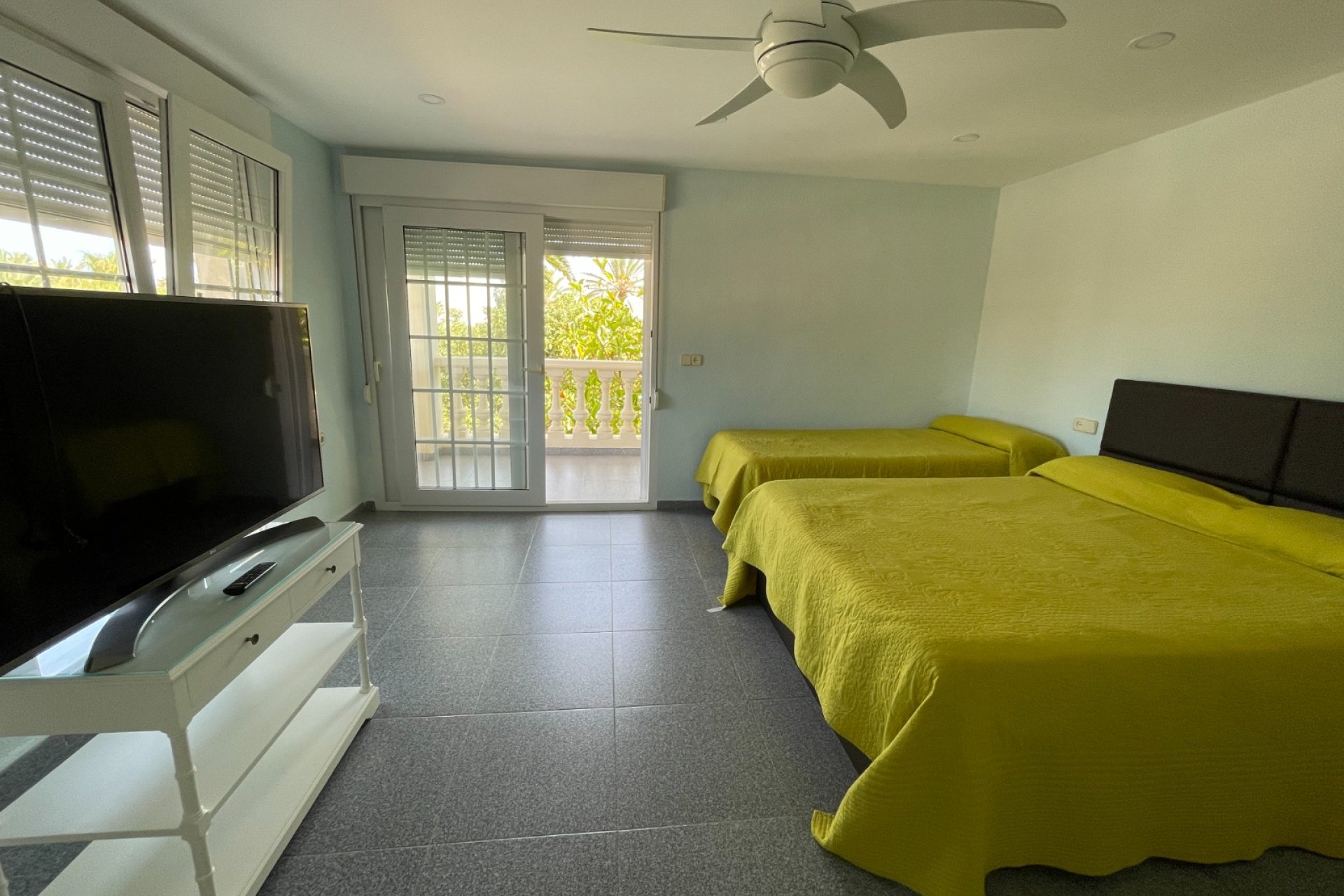 Resale - Villa -
Orihuela Costa - Cabo Roig