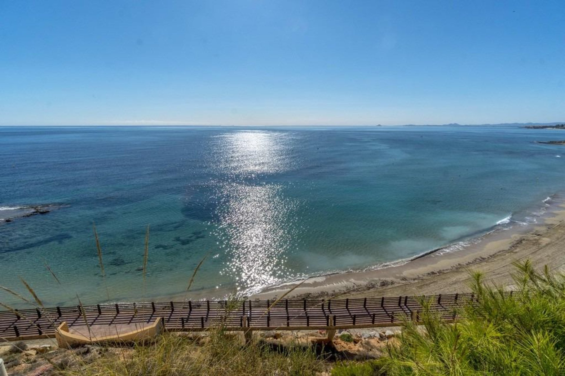 Resale - Villa -
Orihuela Costa - Campoamor