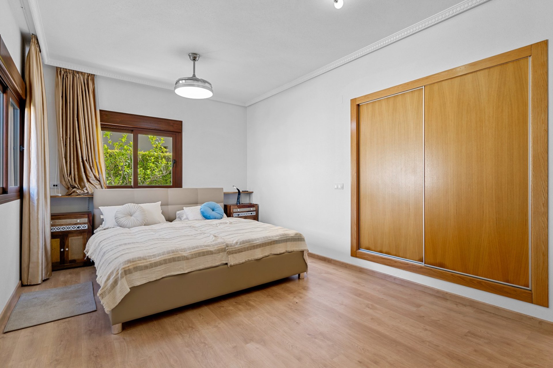 Resale - Villa -
Orihuela Costa - Dehesa De Campoamor