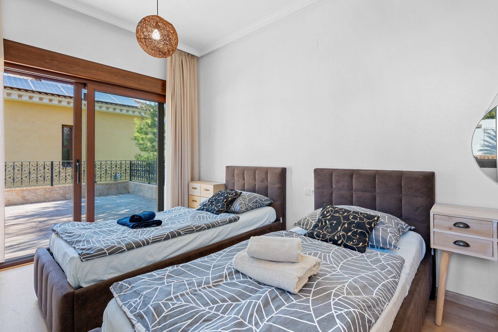 Resale - Villa -
Orihuela Costa - Dehesa De Campoamor