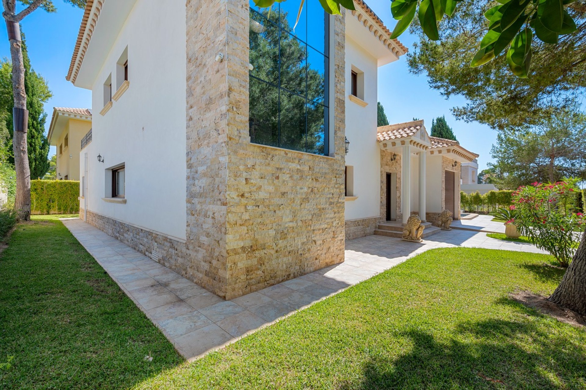 Resale - Villa -
Orihuela Costa - Dehesa De Campoamor
