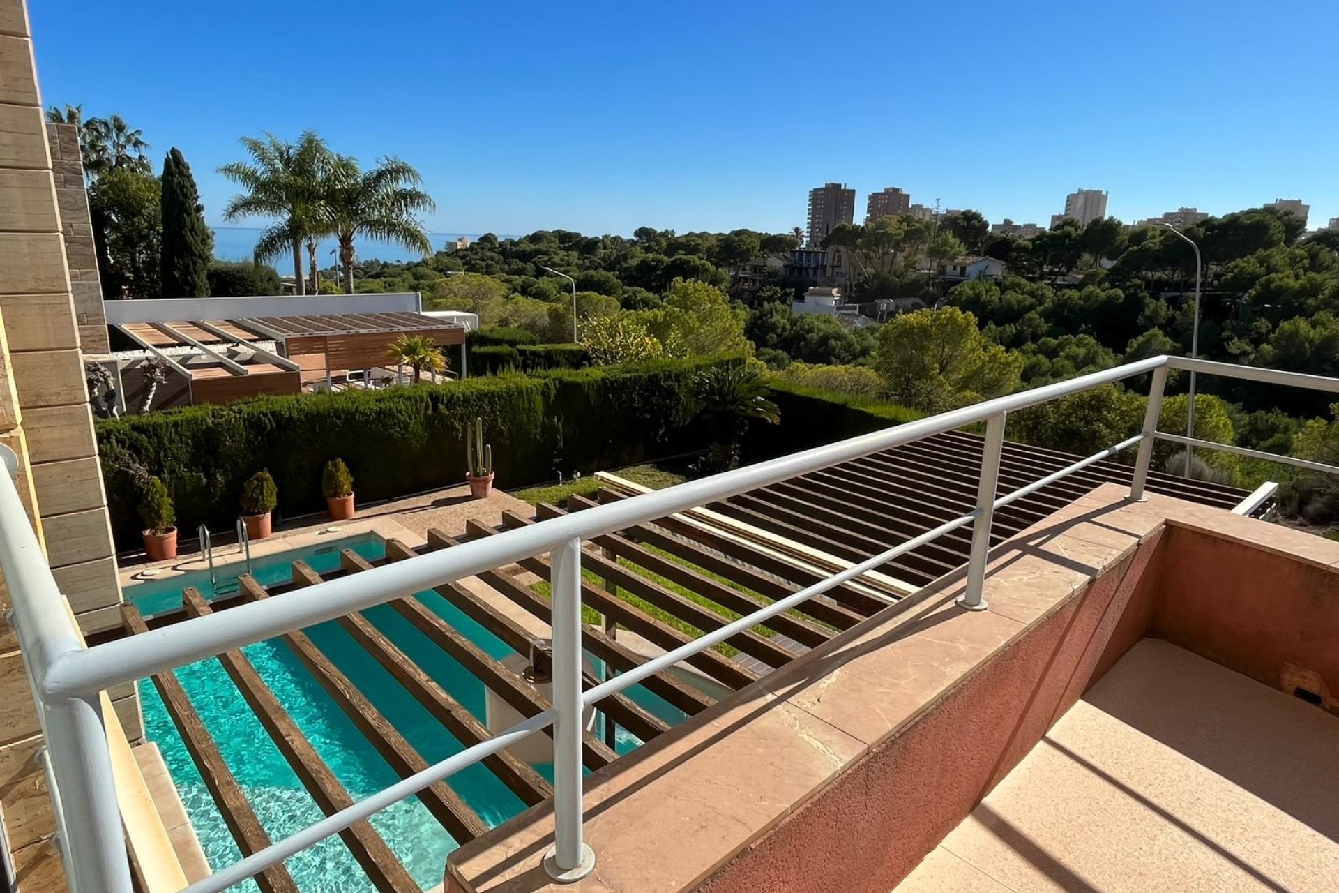Resale - Villa -
Orihuela Costa - Dehesa de Campoamor
