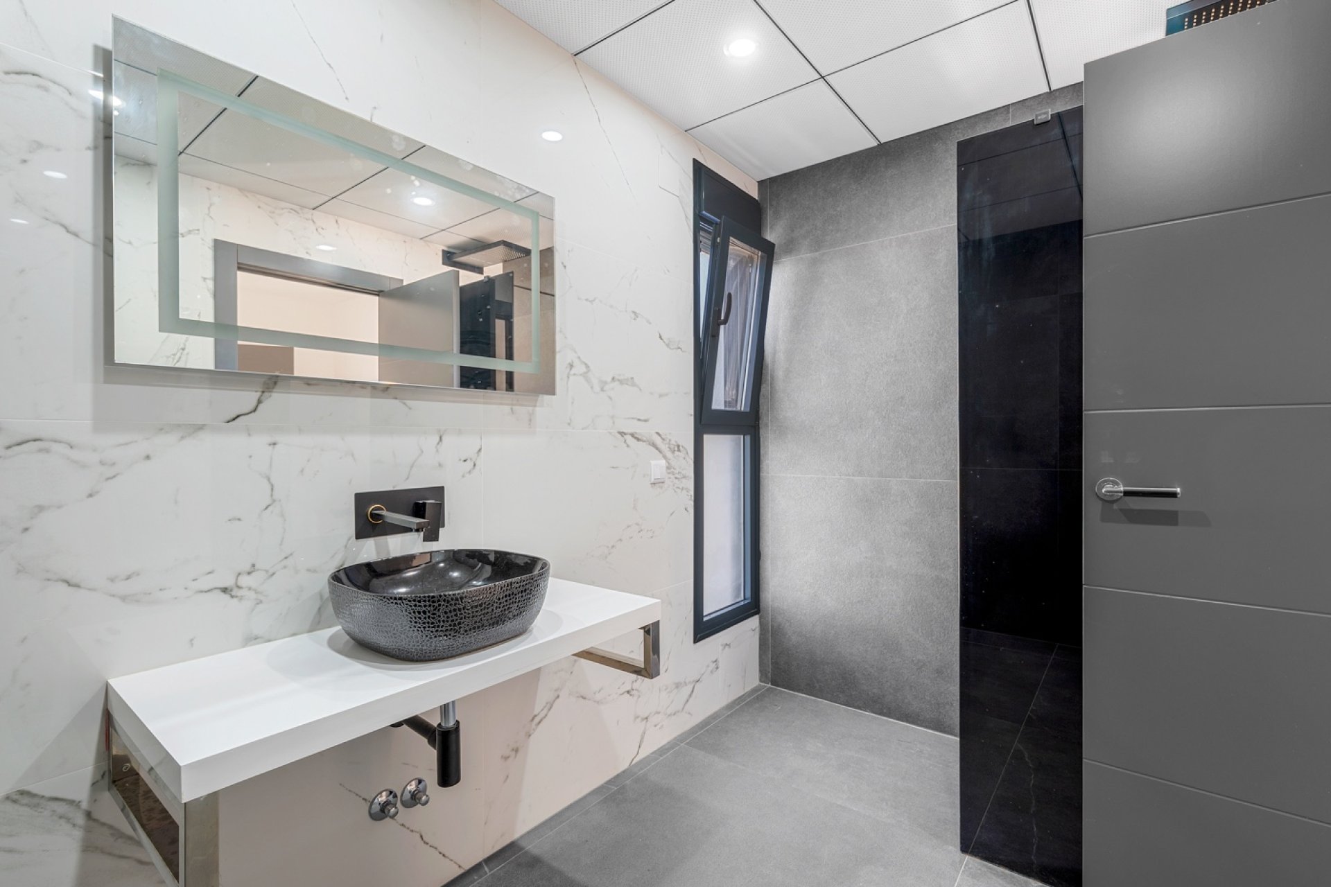 Resale - Villa -
Orihuela Costa - Dehesa de Campoamor