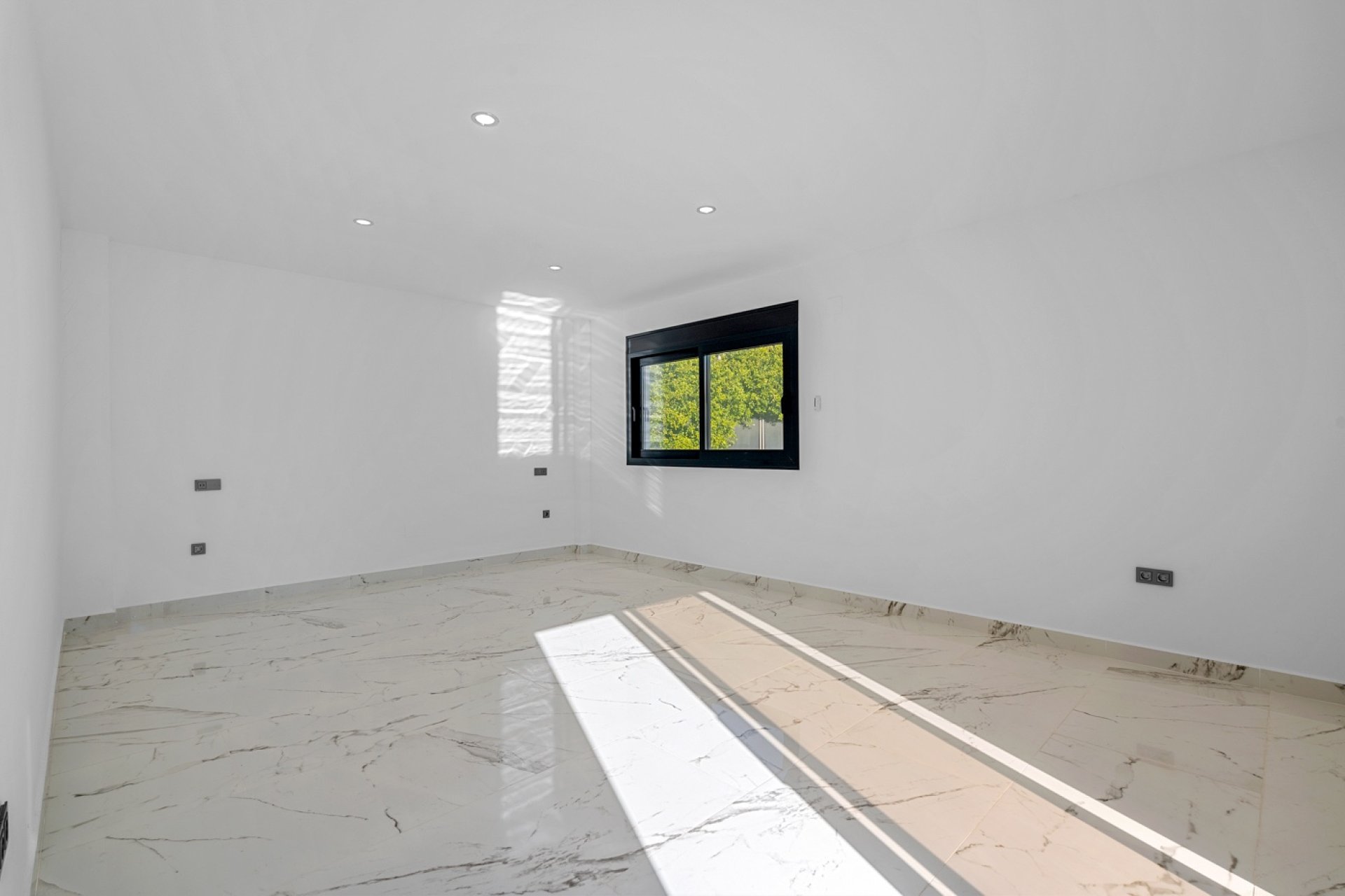 Resale - Villa -
Orihuela Costa - Dehesa de Campoamor