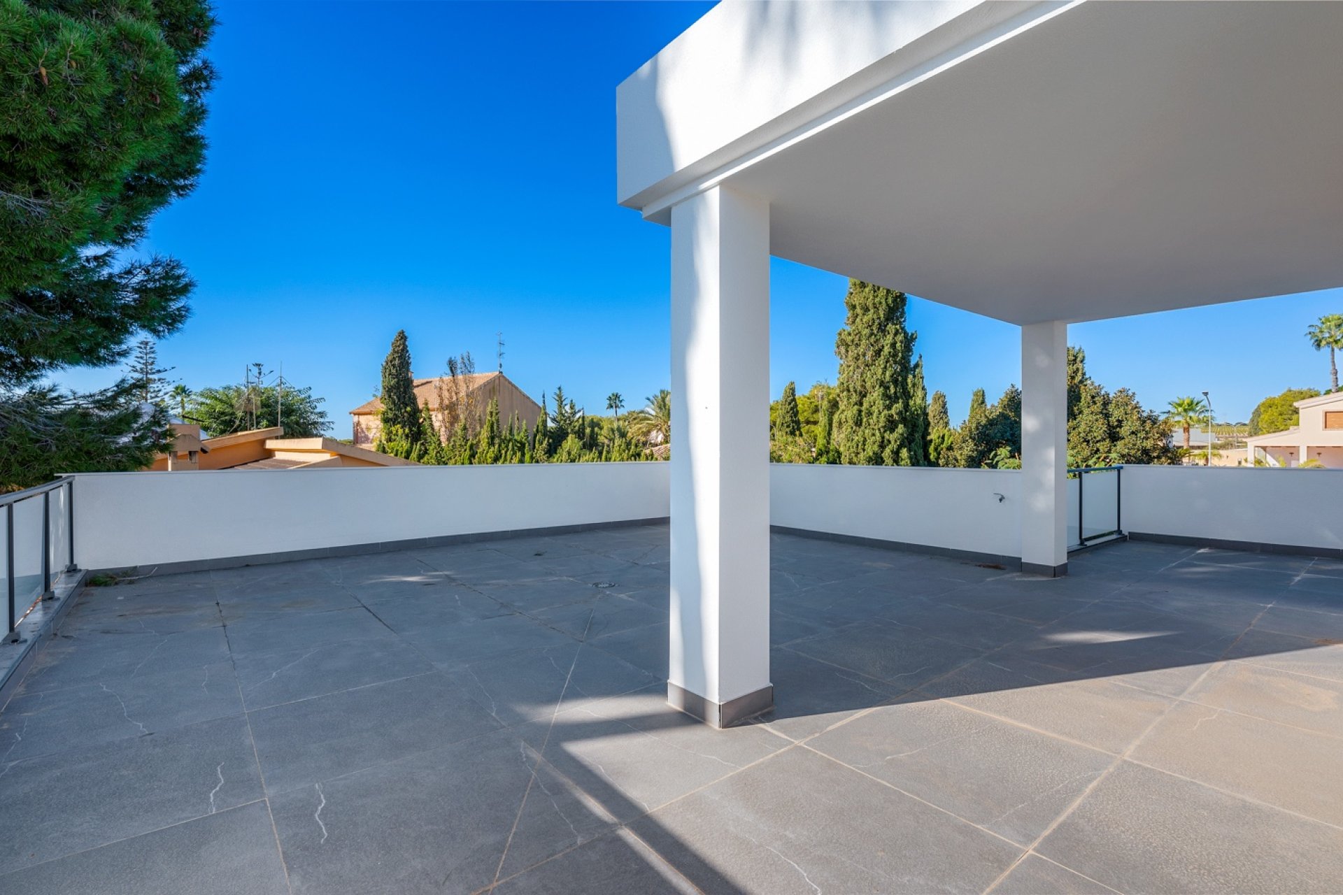 Resale - Villa -
Orihuela Costa - Dehesa de Campoamor