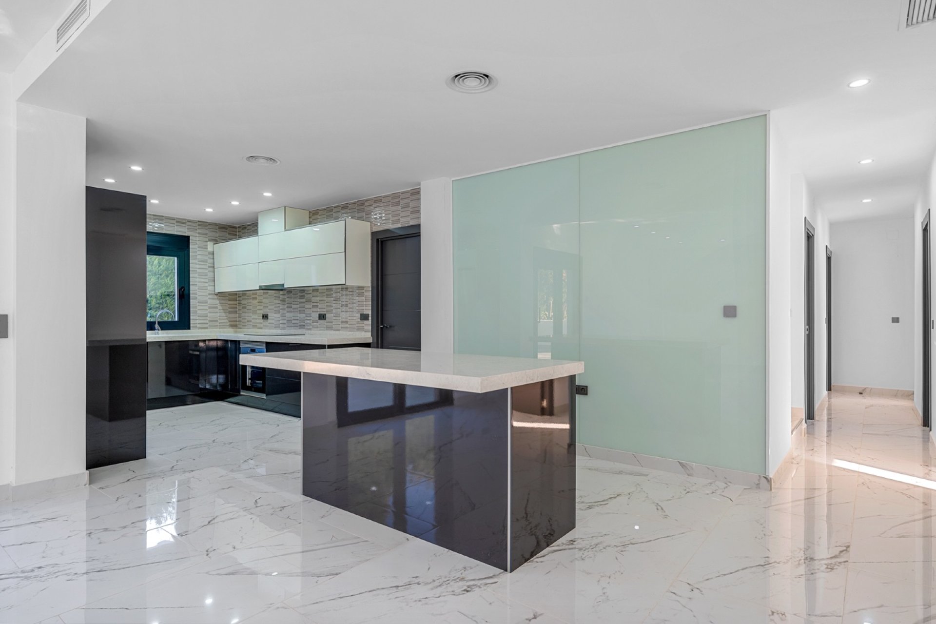 Resale - Villa -
Orihuela Costa - Dehesa de Campoamor