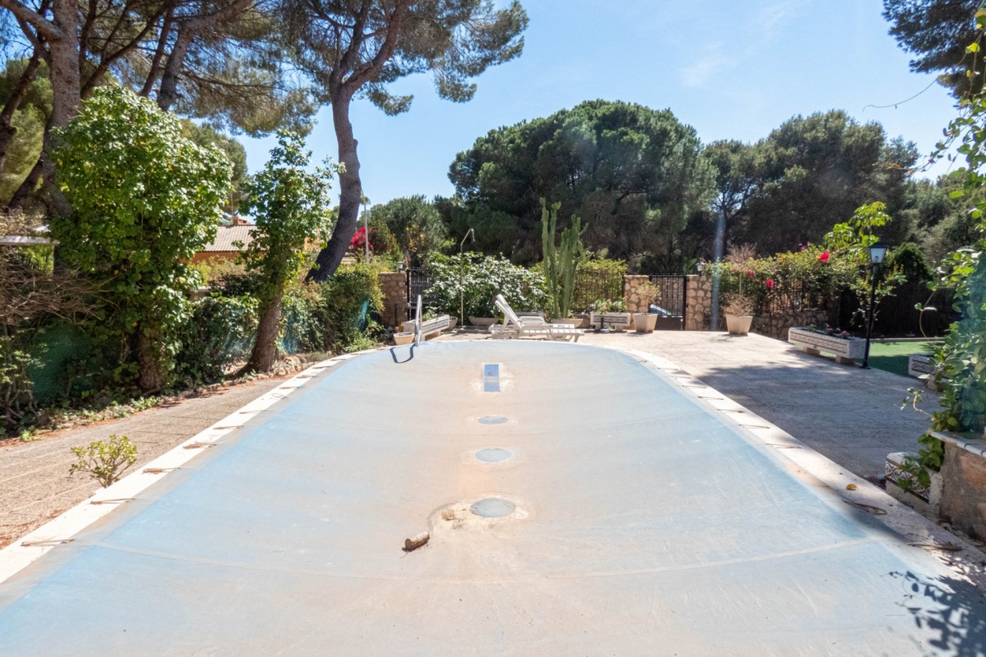 Resale - Villa -
Orihuela Costa - Dehesa de Campoamor