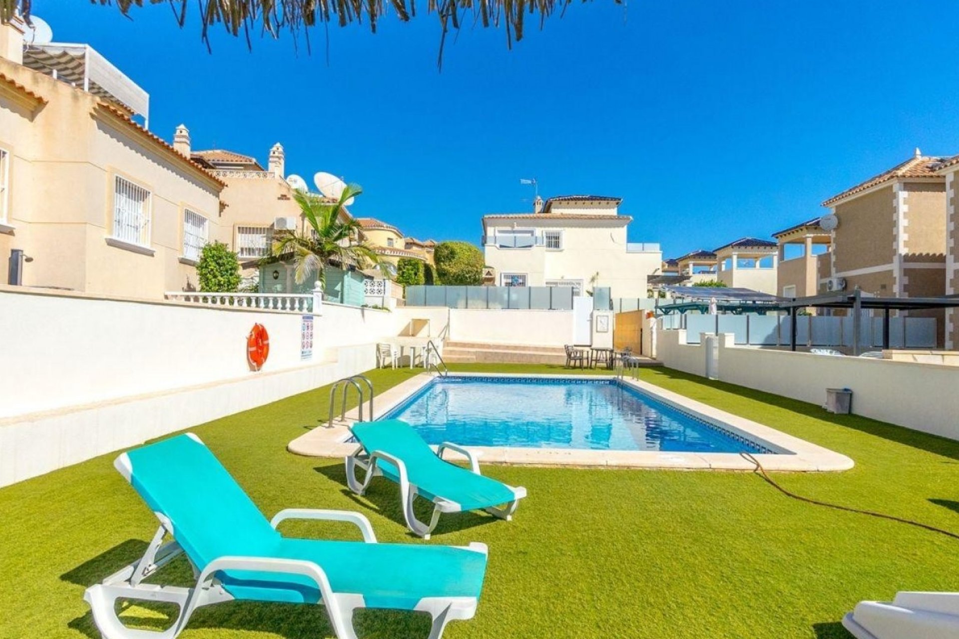 Resale - Villa -
Orihuela Costa - El Galan