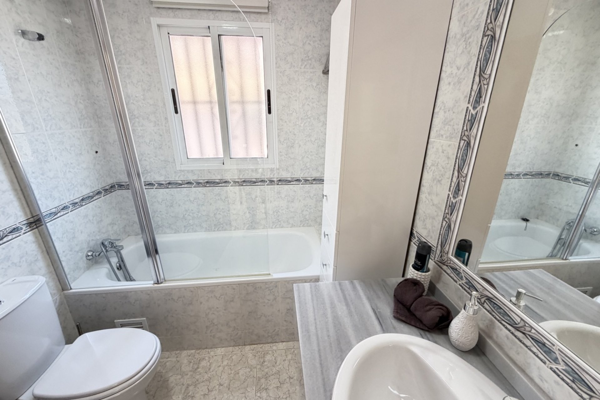 Resale - Villa -
Orihuela Costa - El Galan