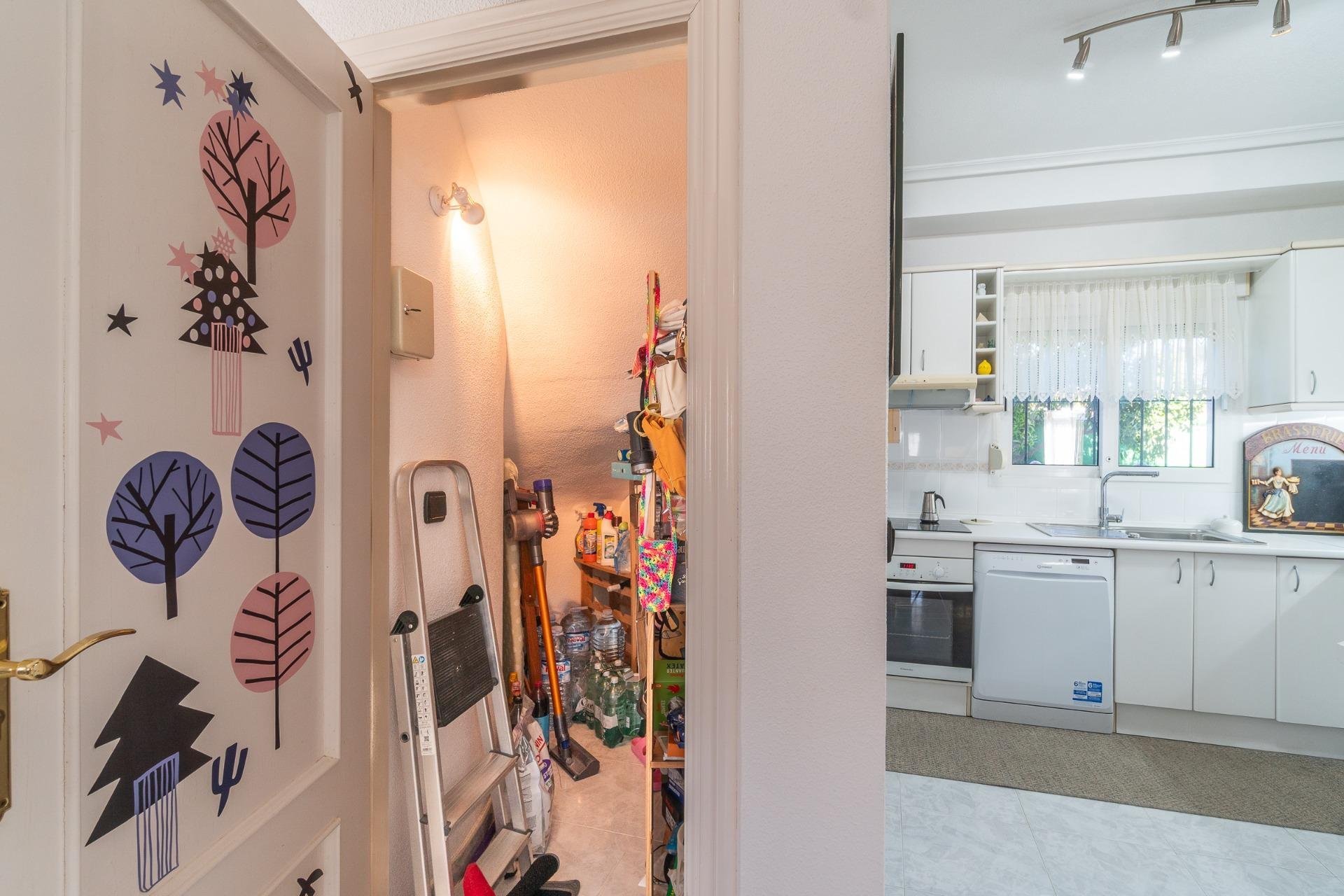 Resale - Villa -
Orihuela Costa - La Zenia