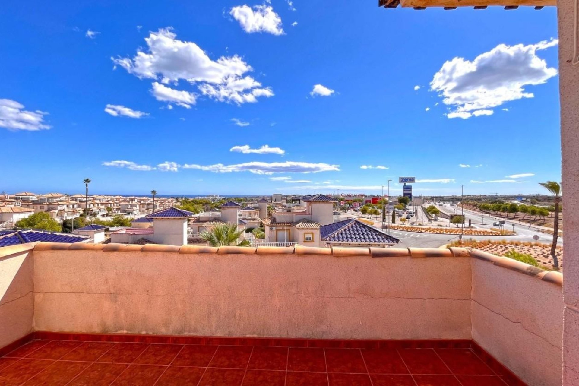 Resale - Villa -
Orihuela Costa - La Zenia