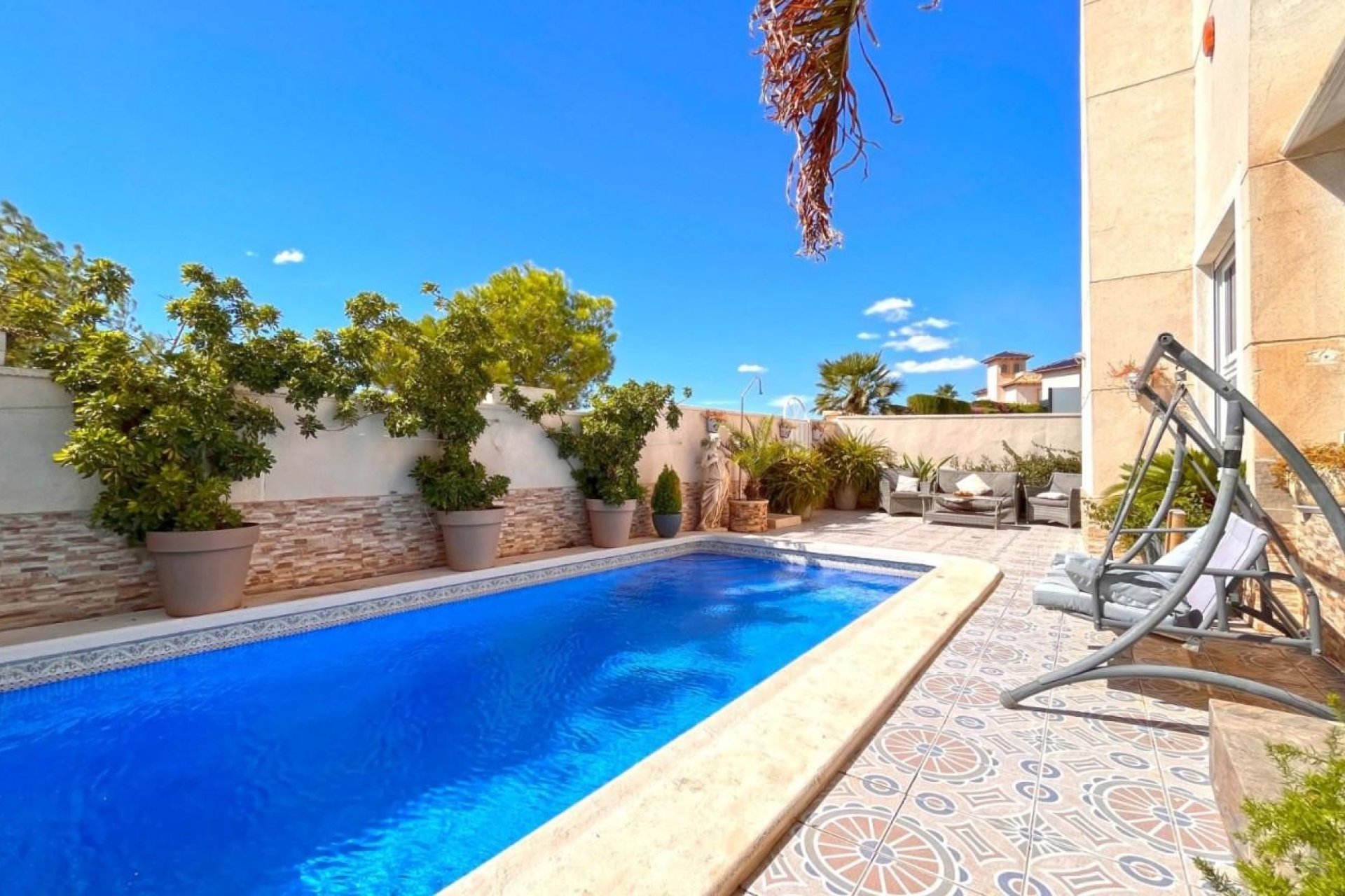 Resale - Villa -
Orihuela Costa - La Zenia