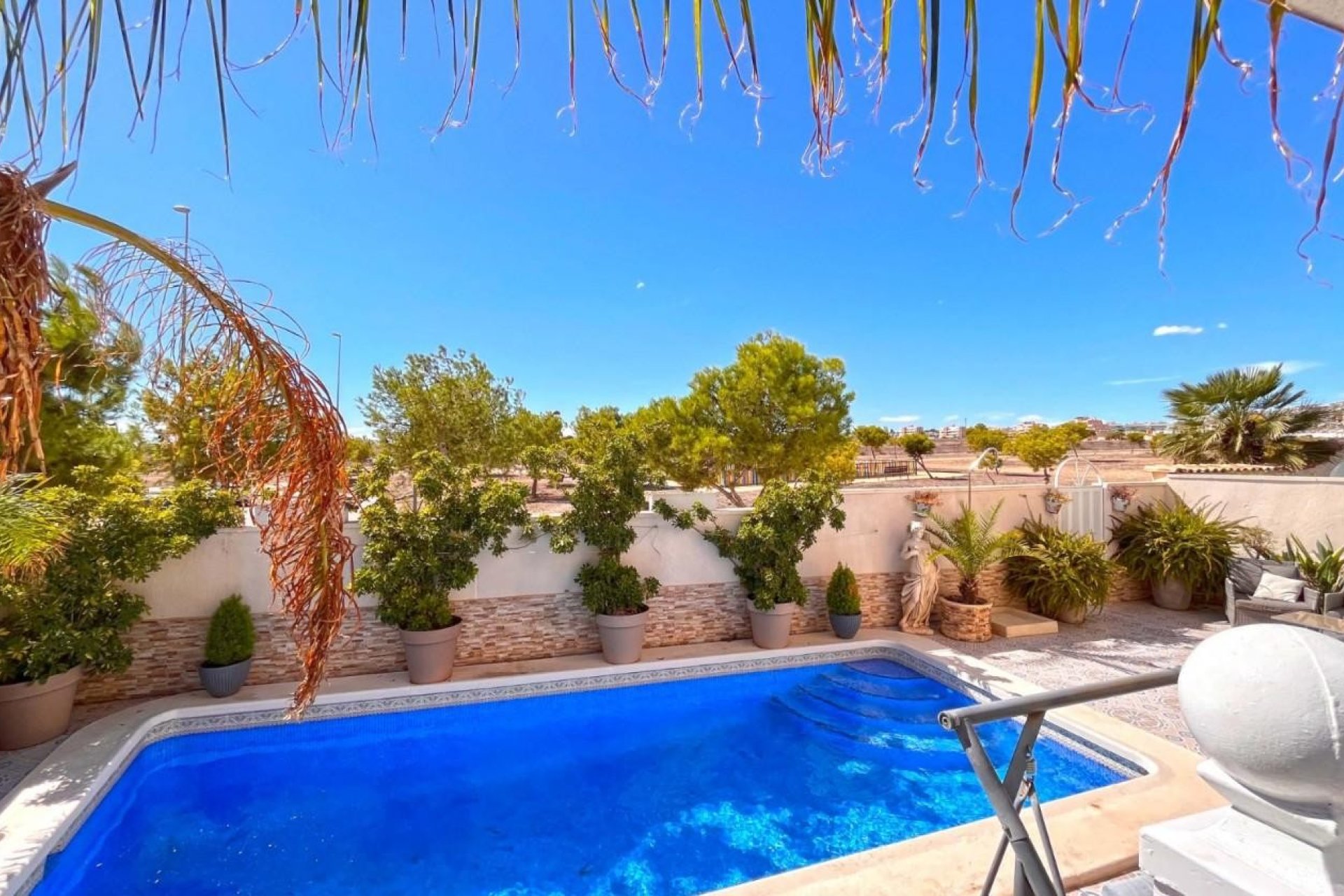 Resale - Villa -
Orihuela Costa - La Zenia