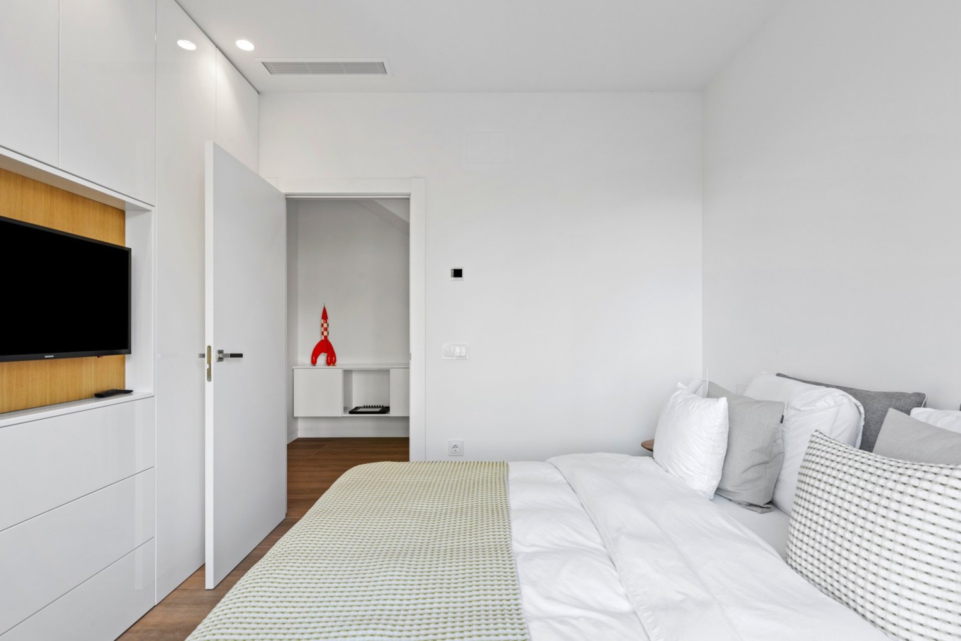 Resale - Villa -
Orihuela Costa - Las Colinas golf