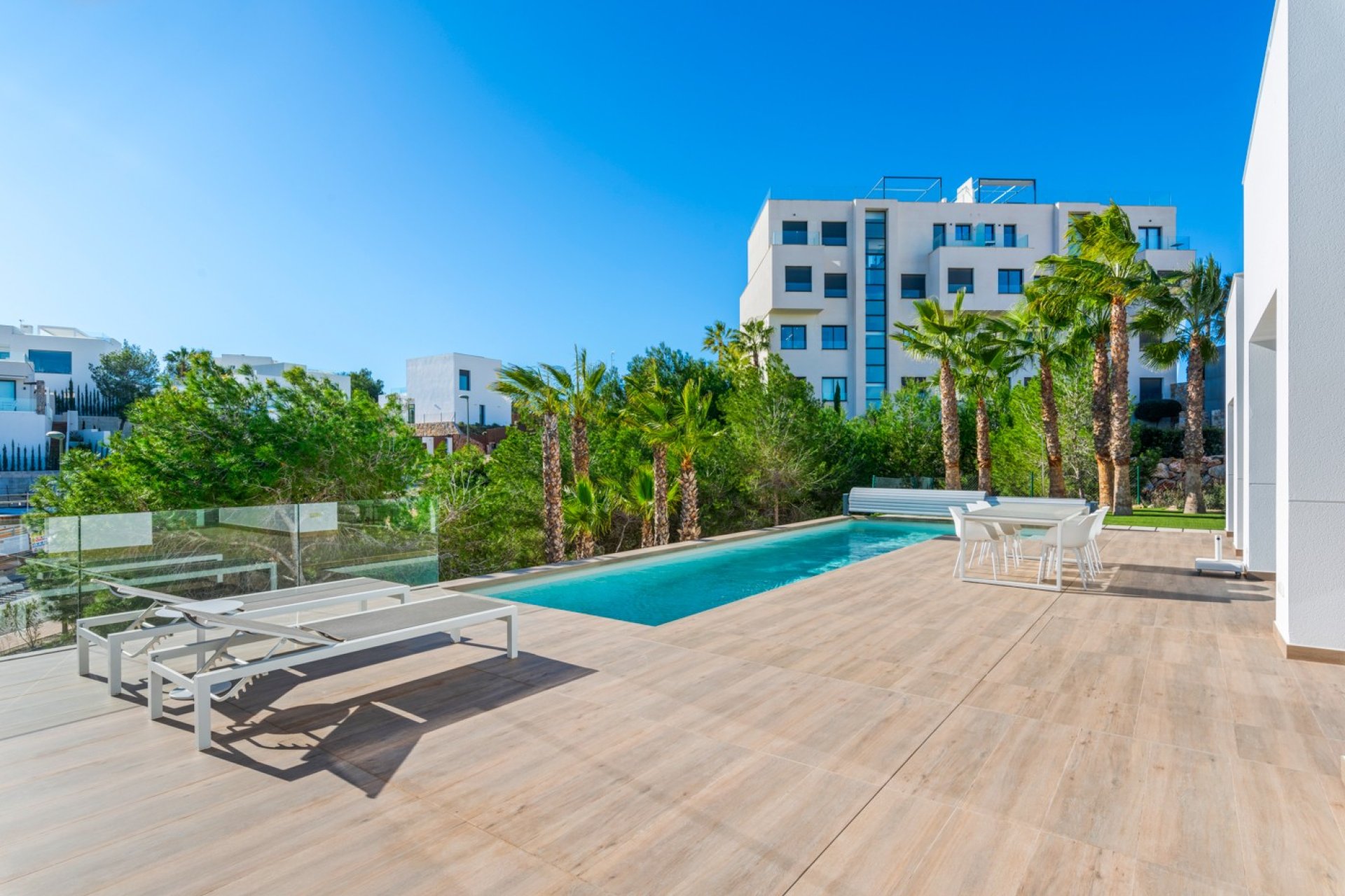 Resale - Villa -
Orihuela Costa - Las Colinas golf