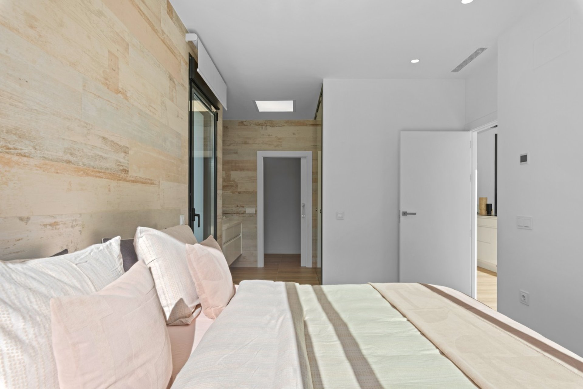 Resale - Villa -
Orihuela Costa - Las Colinas golf