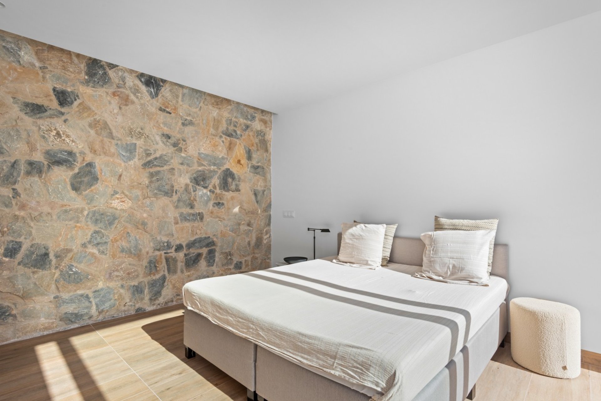 Resale - Villa -
Orihuela Costa - Las Colinas golf