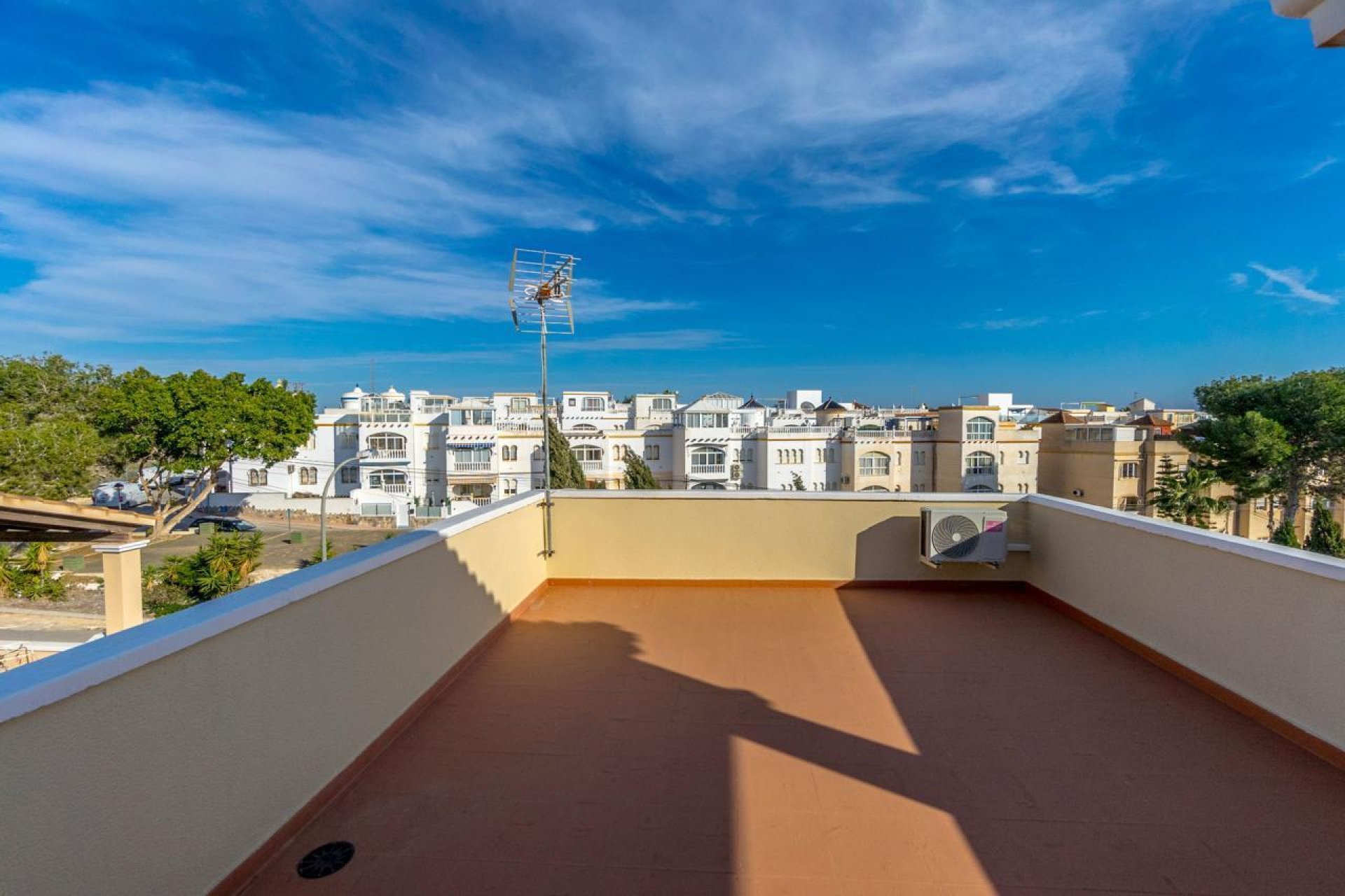 Resale - Villa -
Orihuela Costa - Las Filipinas