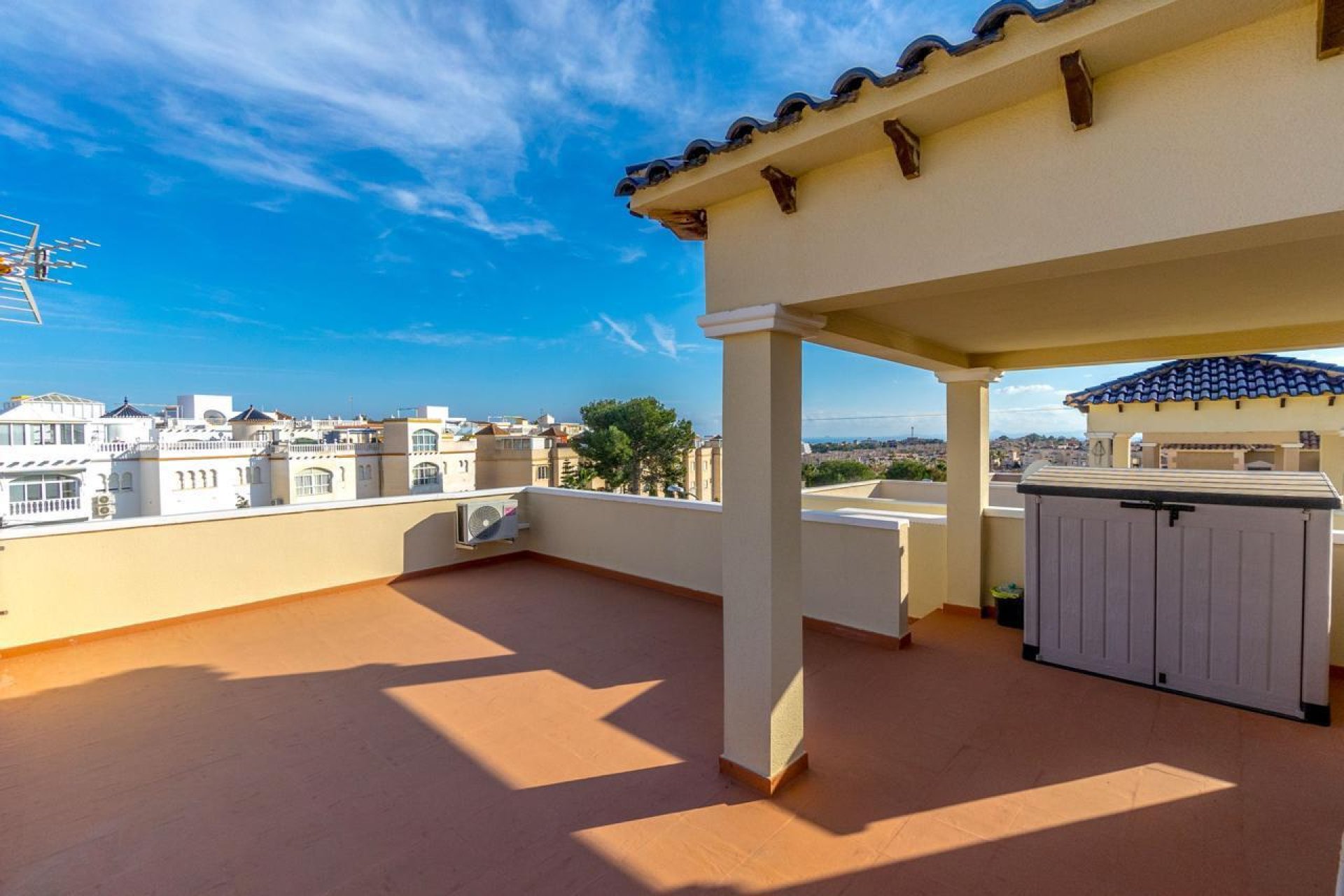 Resale - Villa -
Orihuela Costa - Las Filipinas