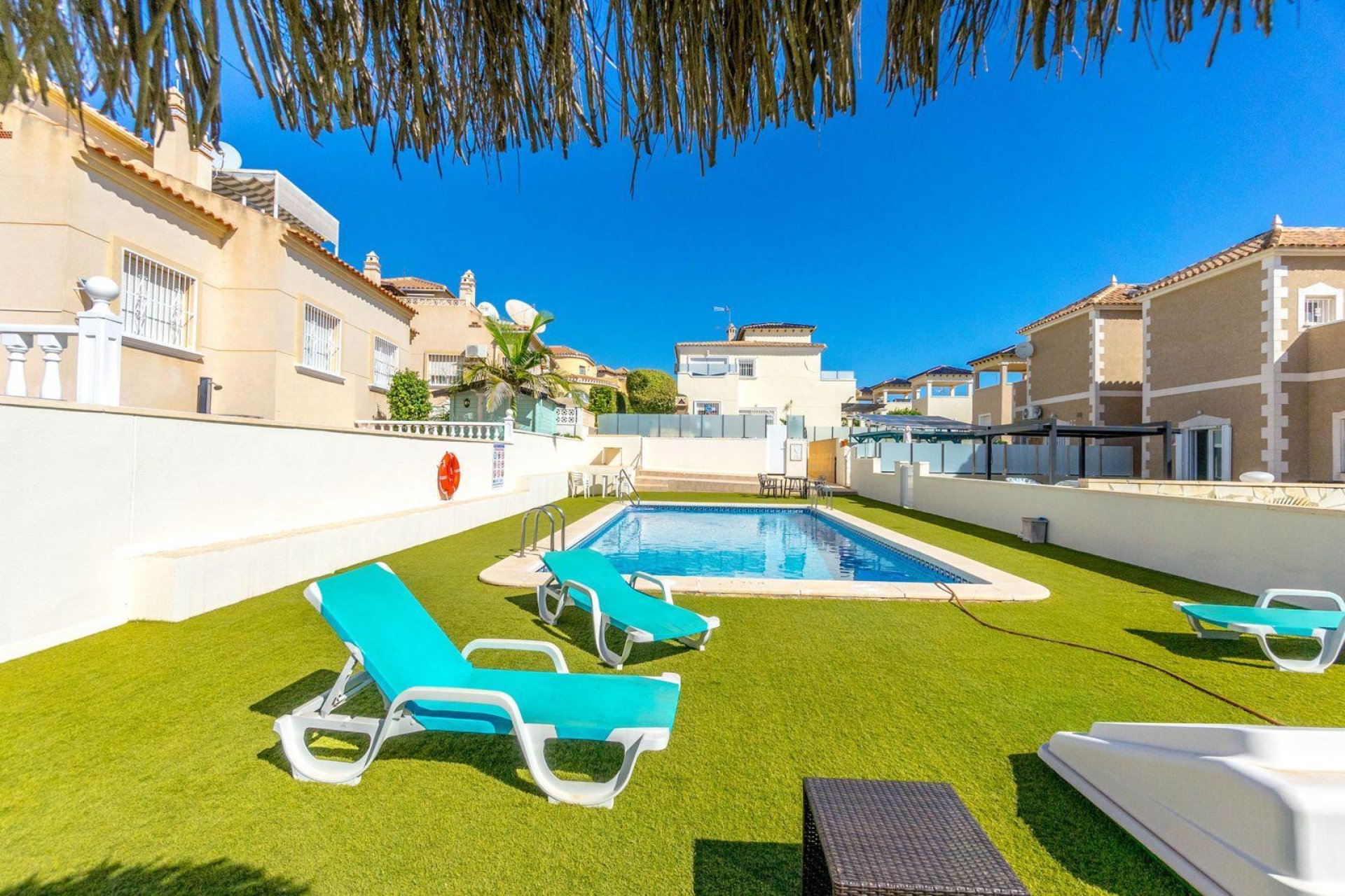 Resale - Villa -
Orihuela Costa - Las Filipinas