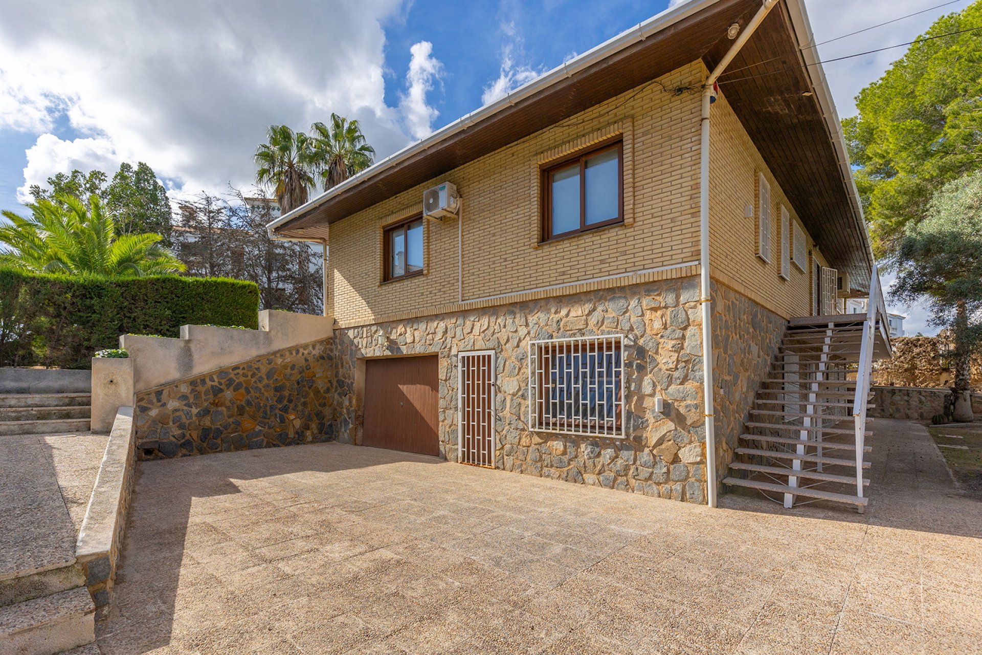 Resale - Villa -
Orihuela Costa - Las Filipinas