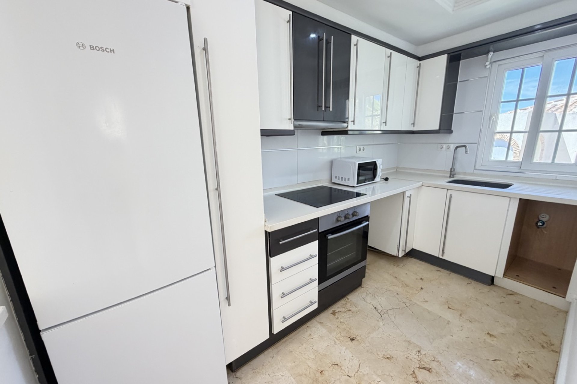 Resale - Villa -
Orihuela Costa - Las Ramblas