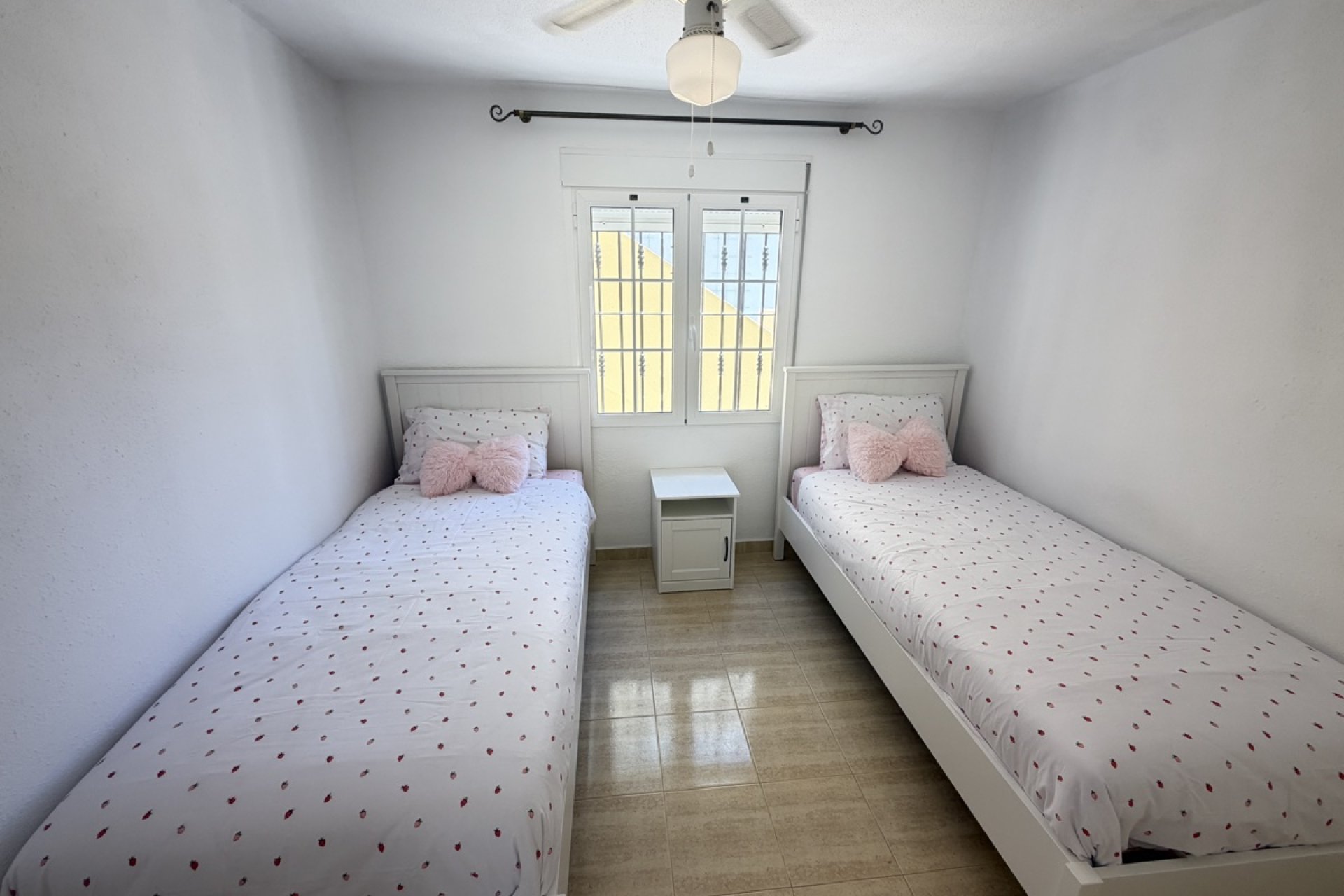Resale - Villa -
Orihuela Costa - Las Ramblas