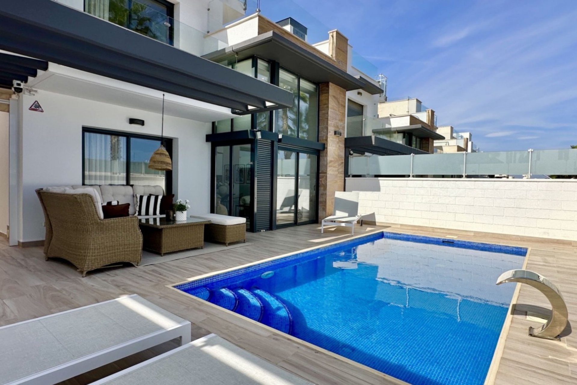 Resale - Villa -
Orihuela Costa - Lomas de Cabo Roig