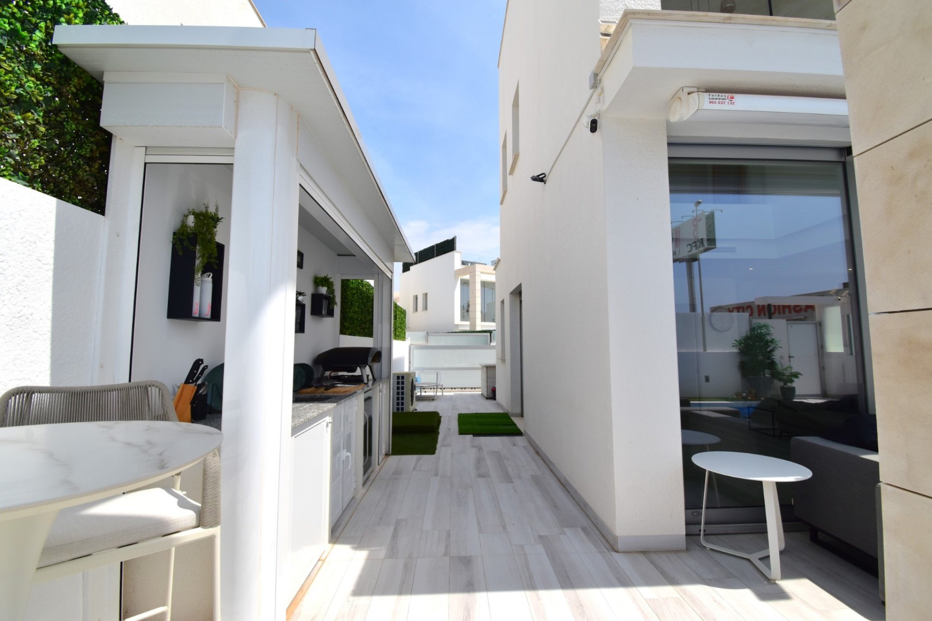 Resale - Villa -
Orihuela Costa - Lomas de Cabo Roig