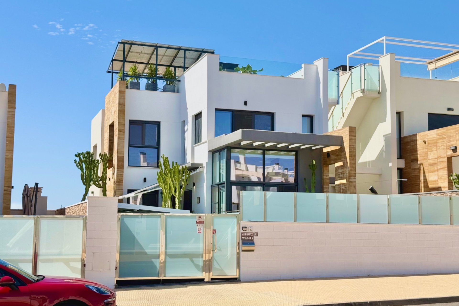 Resale - Villa -
Orihuela Costa - Lomas de Cabo Roig