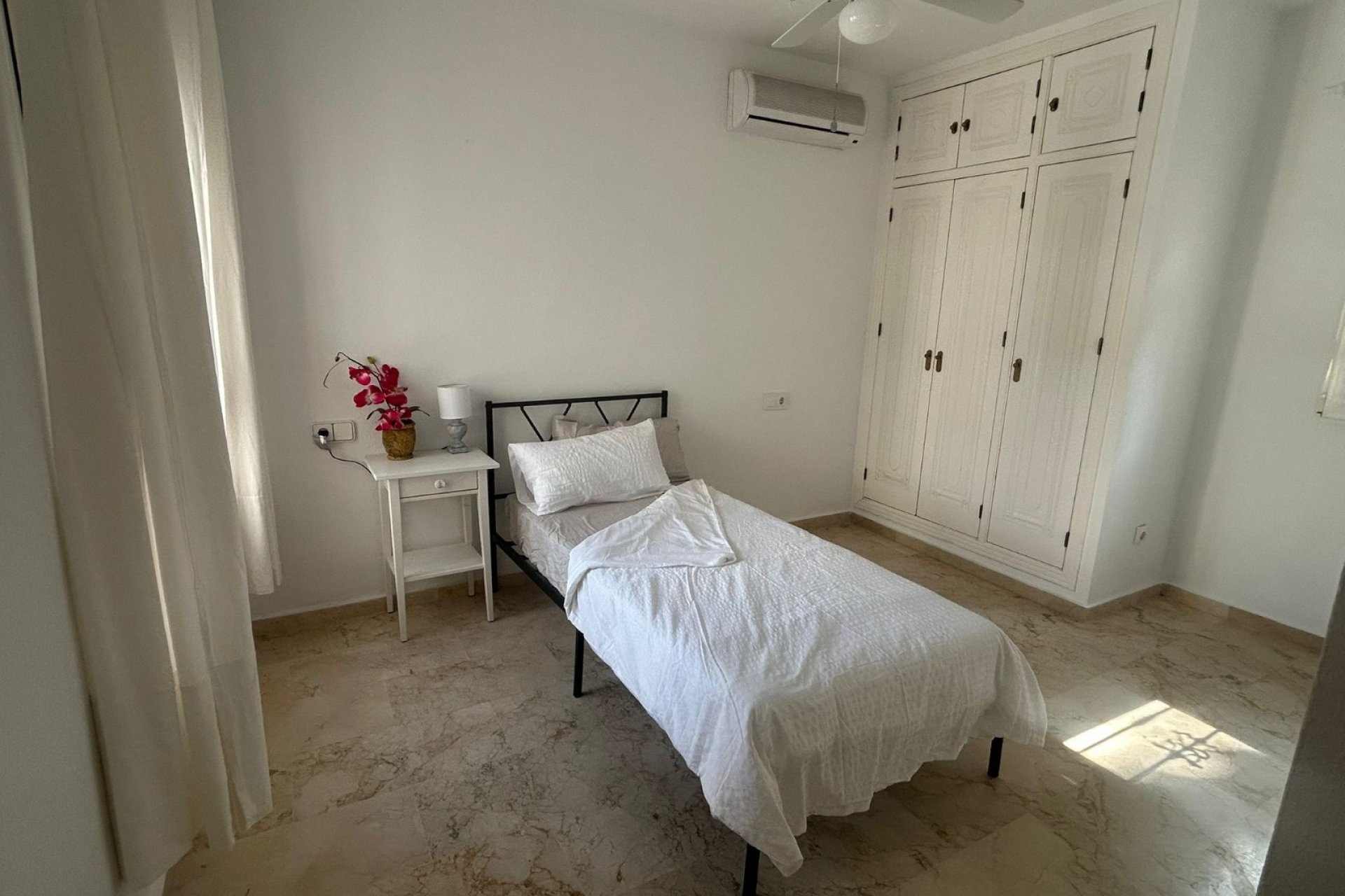 Resale - Villa -
Orihuela Costa - Lomas De Campoamor-las Ramblas