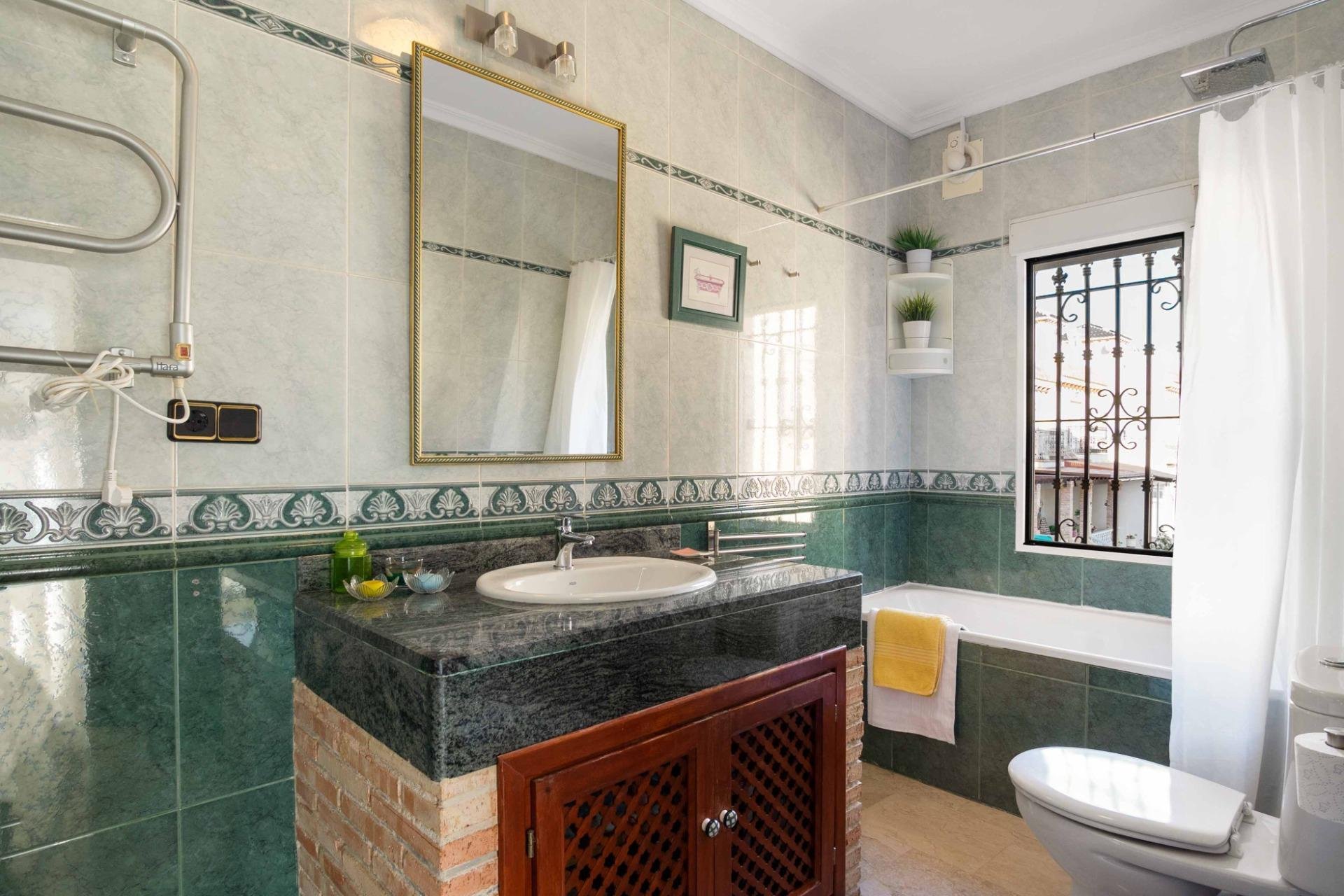 Resale - Villa -
Orihuela Costa - Los Almendros-La Florida