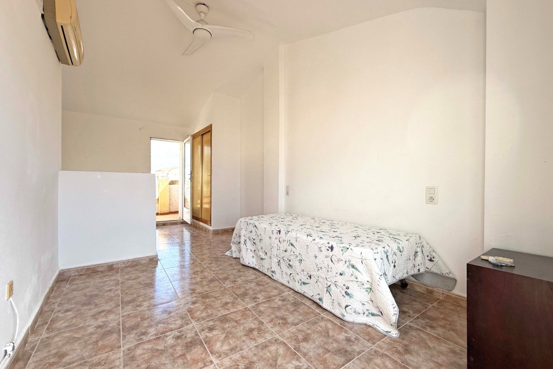 Resale - Villa -
Orihuela Costa - Los Altos