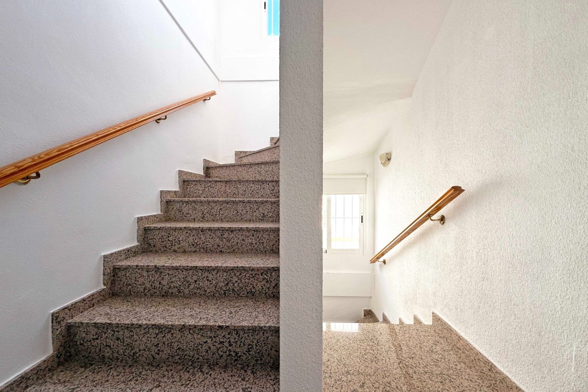 Resale - Villa -
Orihuela Costa - Los Altos