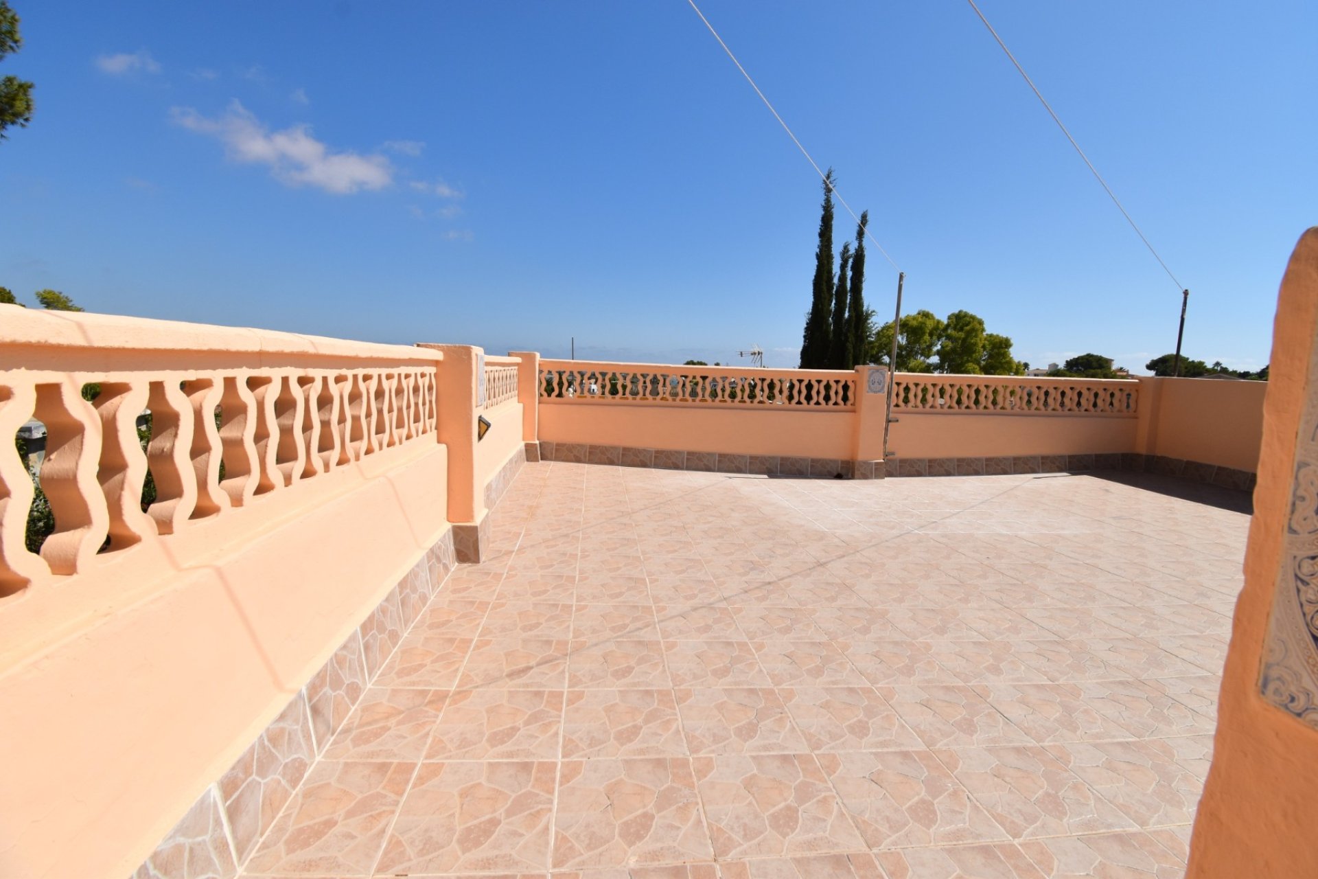 Resale - Villa -
Orihuela Costa - Los Balcones