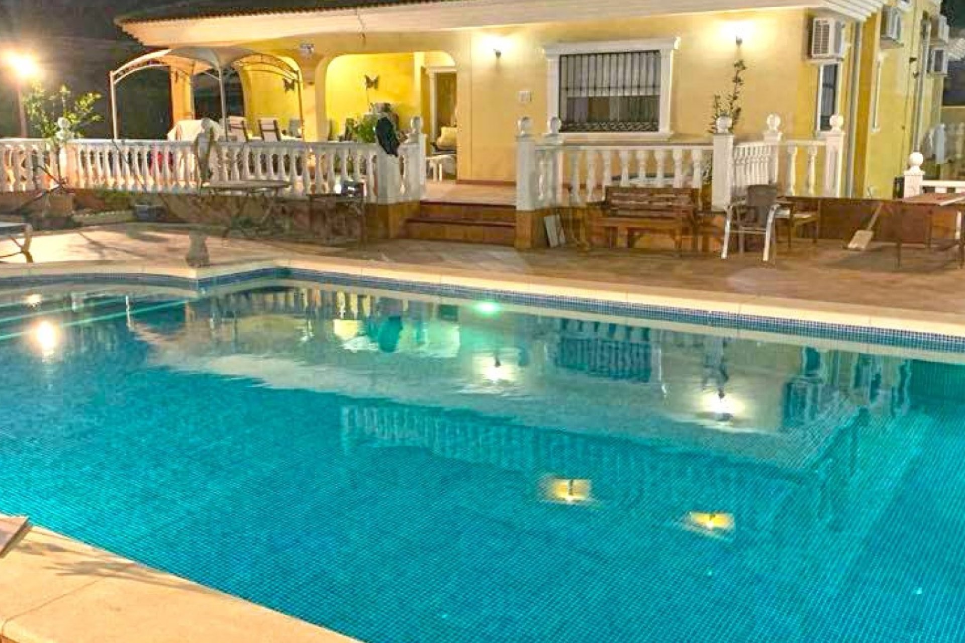 Resale - Villa -
Orihuela Costa - Los Balcones