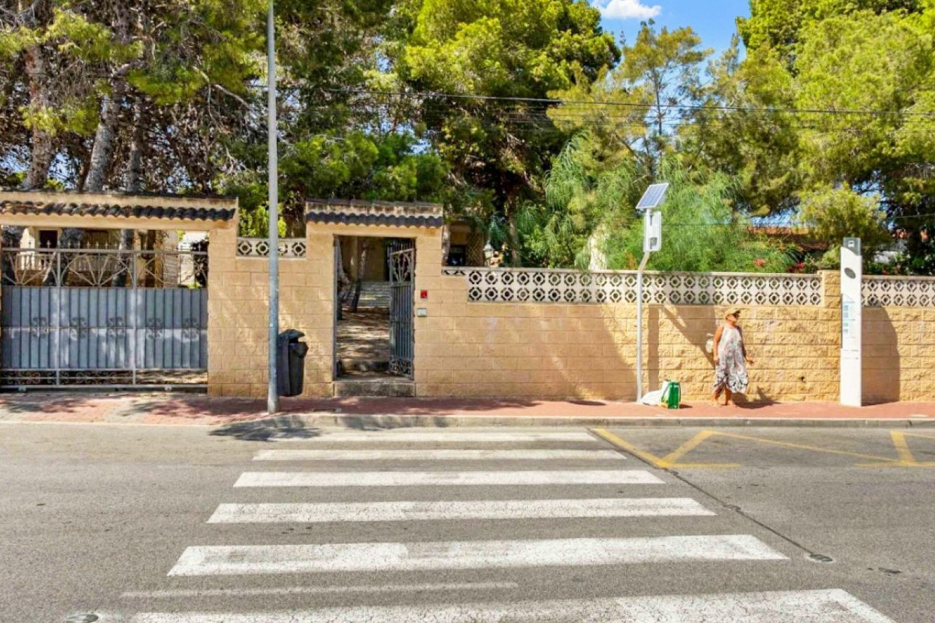 Resale - Villa -
Orihuela Costa - Los Balcones
