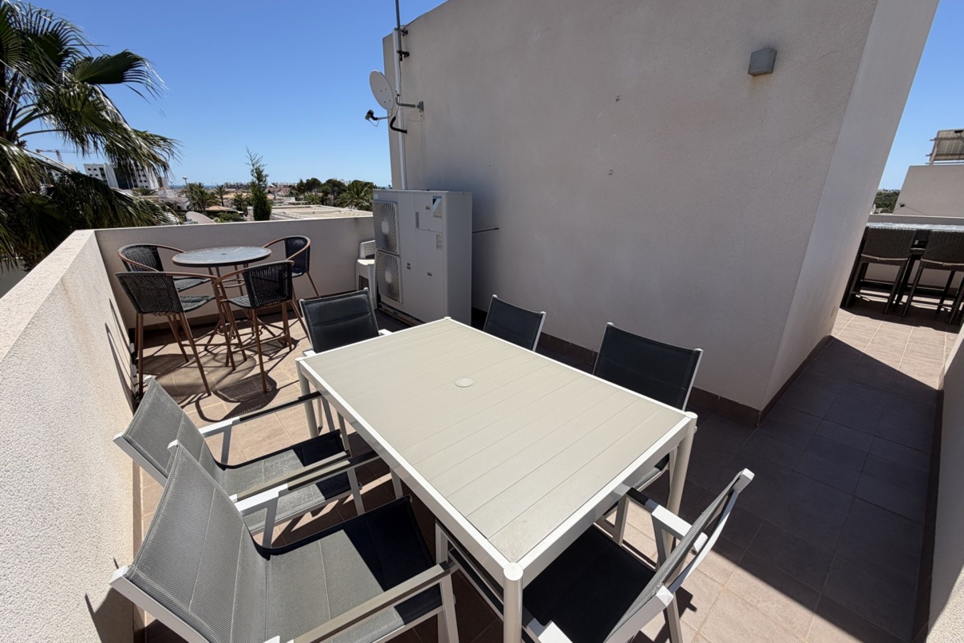 Resale - Villa -
Orihuela Costa - Mil Palmeras