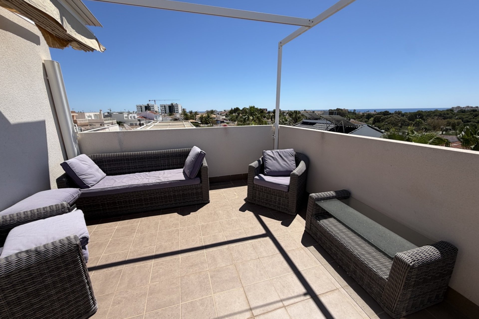 Resale - Villa -
Orihuela Costa - Mil Palmeras