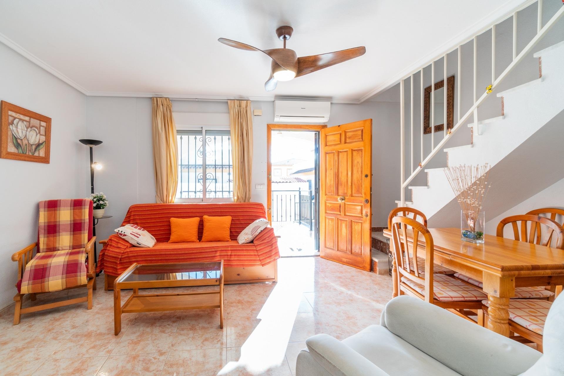Resale - Villa -
Orihuela Costa - Playa Flamenca