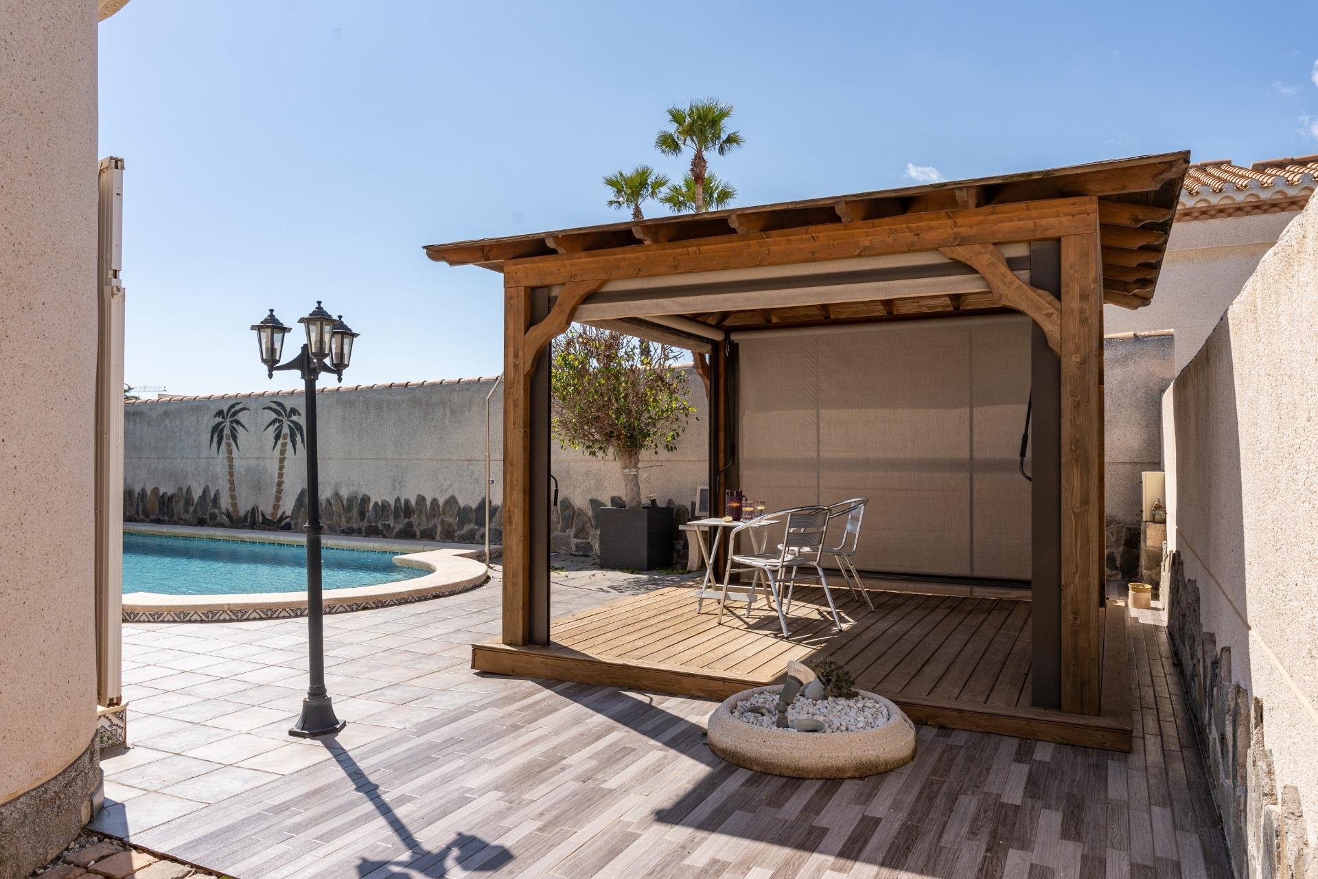 Resale - Villa -
Orihuela Costa - Playa Flamenca