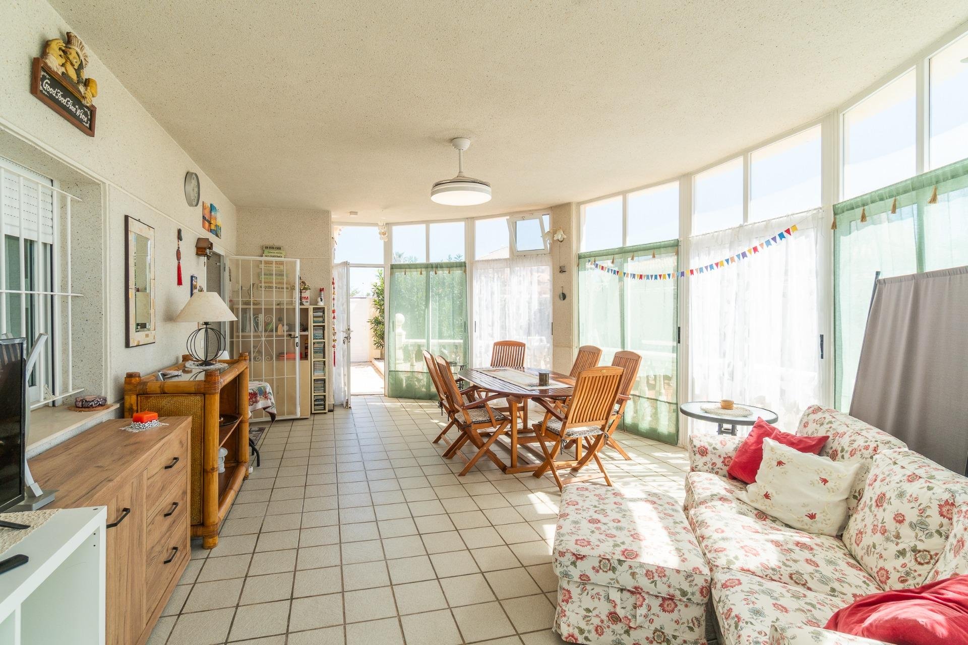 Resale - Villa -
Orihuela Costa - Playa Flamenca