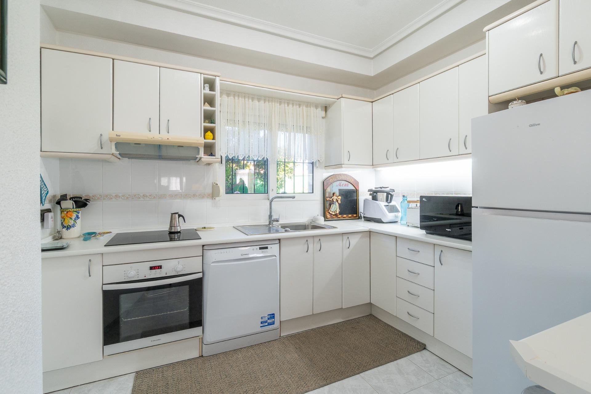 Resale - Villa -
Orihuela Costa - Playa Flamenca