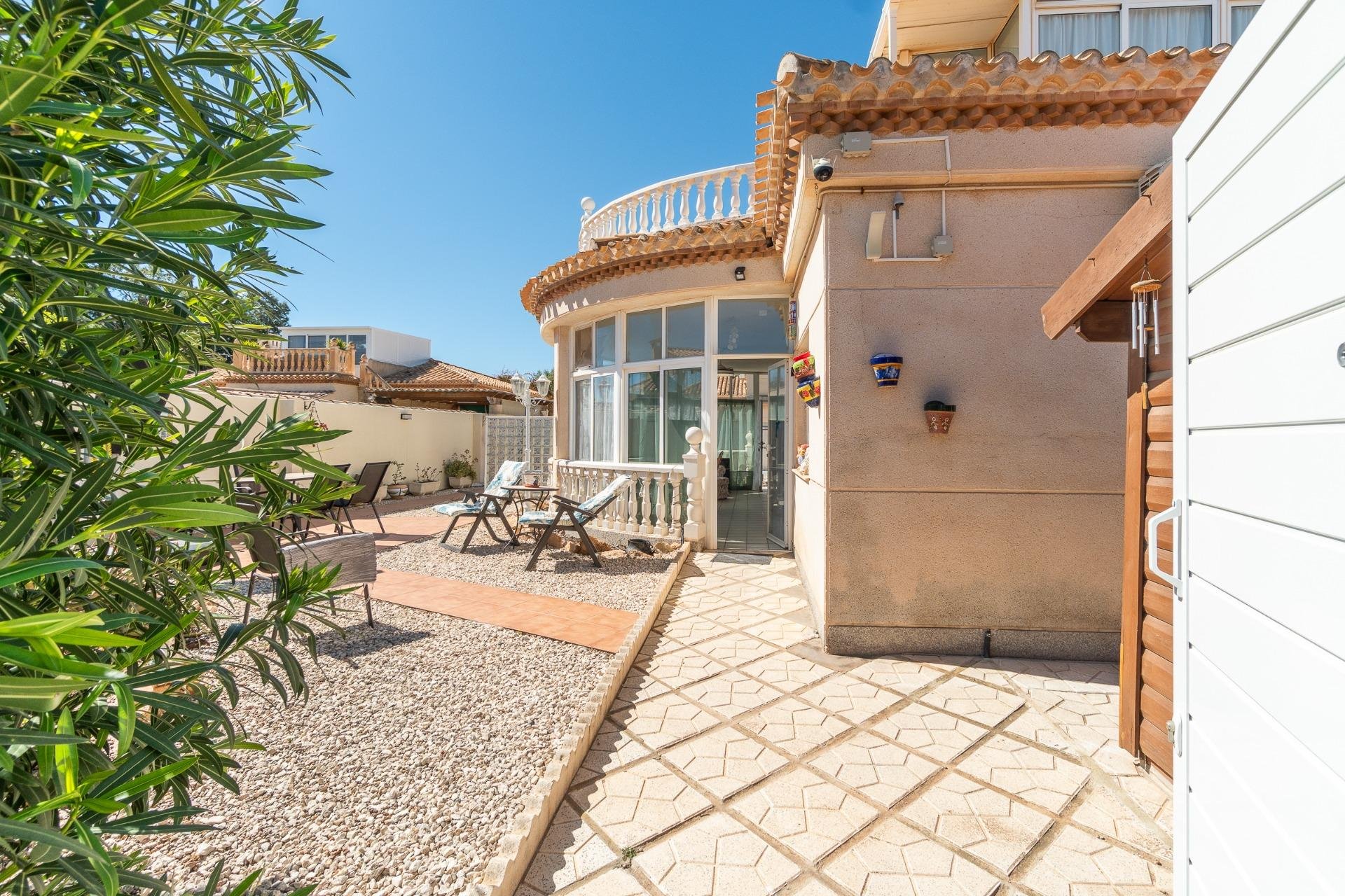 Resale - Villa -
Orihuela Costa - Playa Flamenca