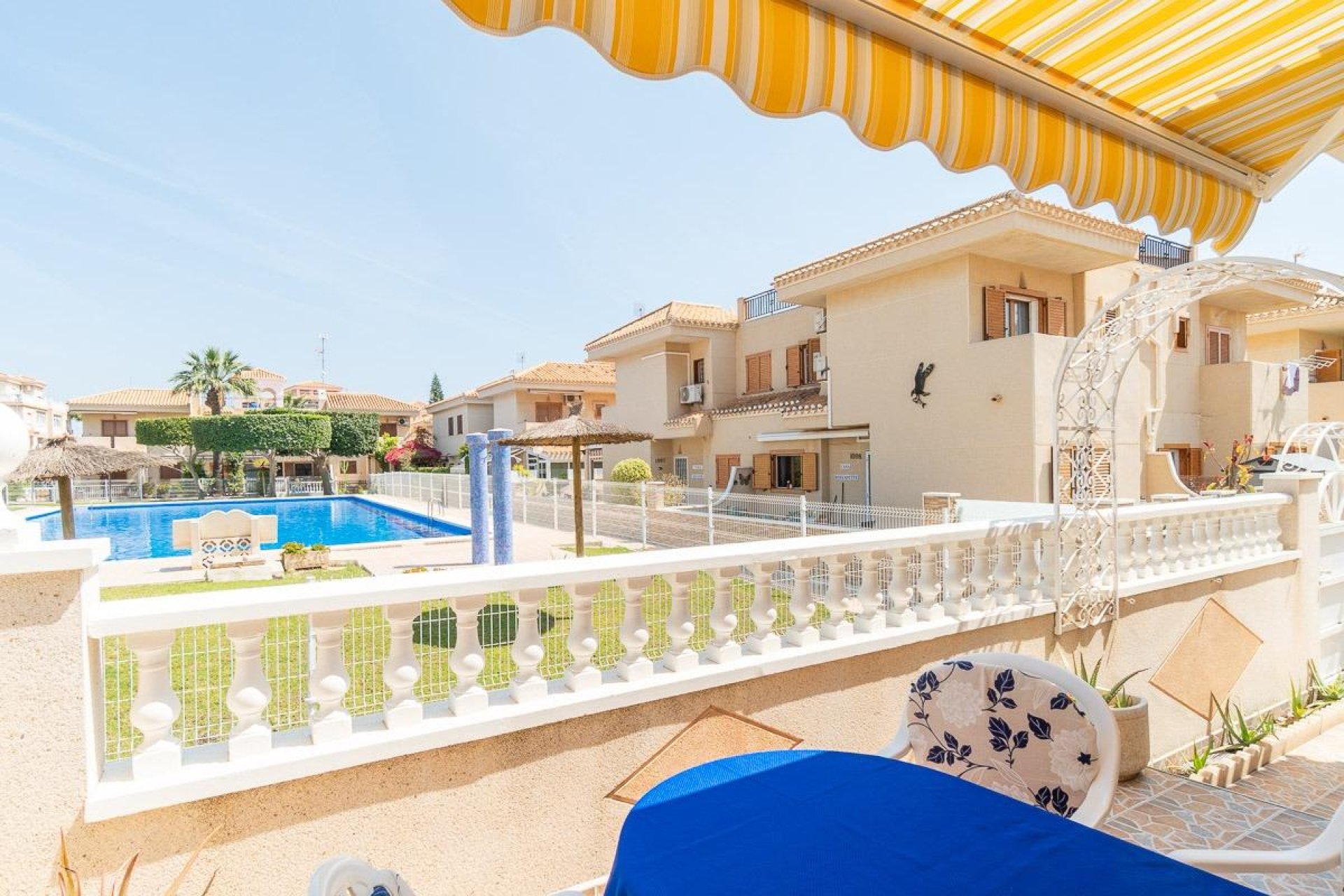 Resale - Villa -
Orihuela Costa - Playa Flamenca